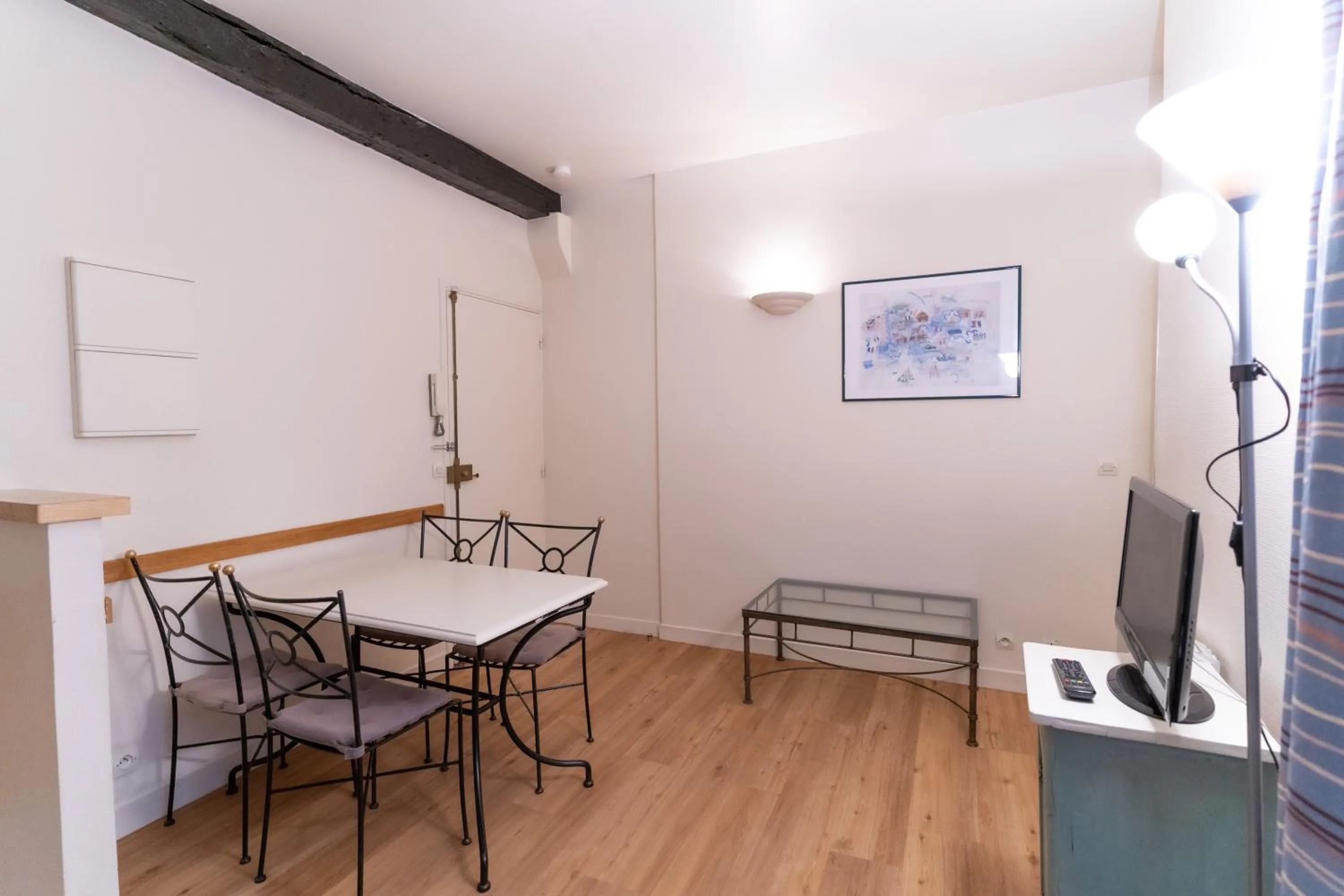 Dining area in Hôtel Capfun Le Saint Germain, Paris