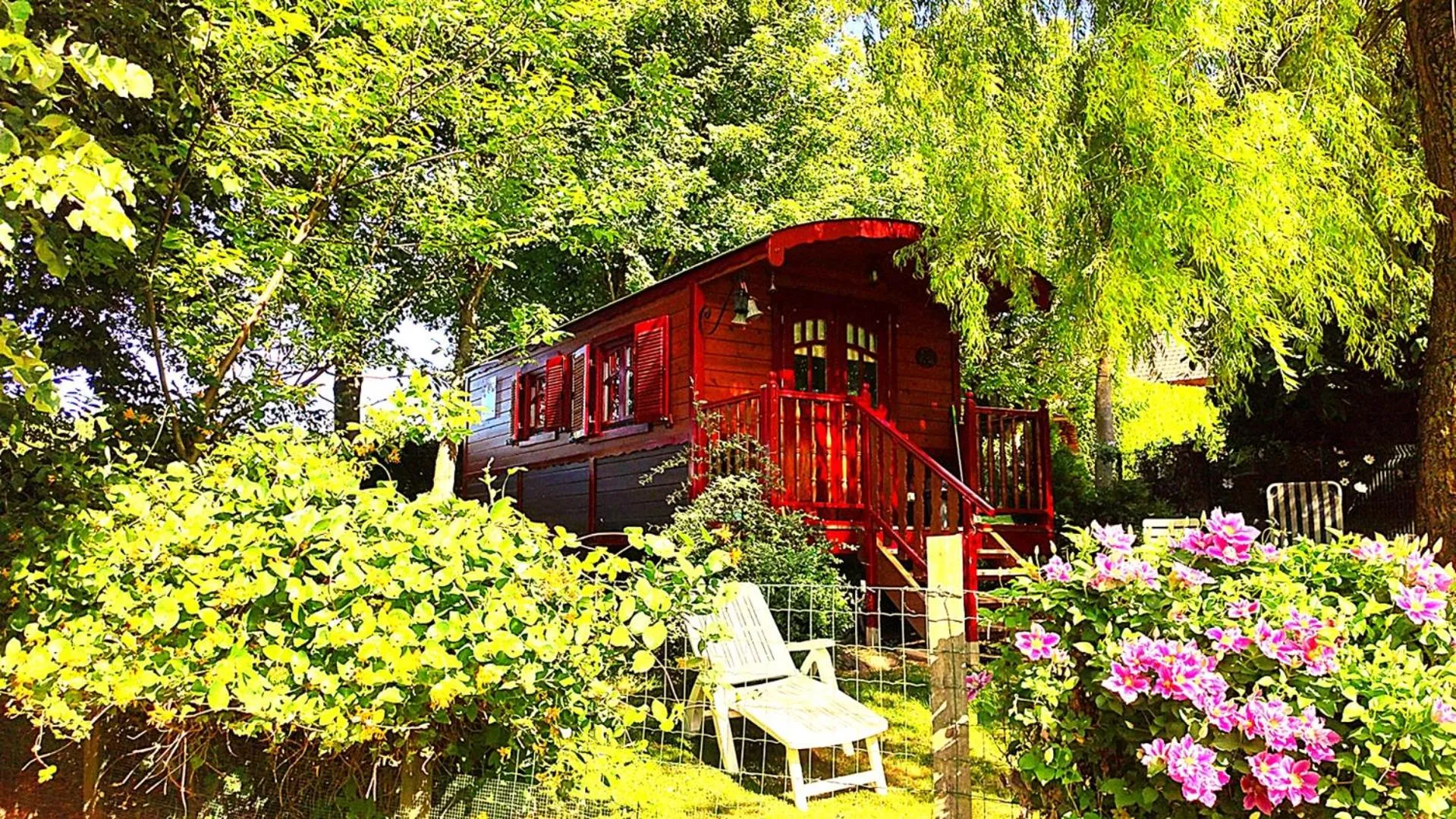 Spring in La Gypsy Caravan