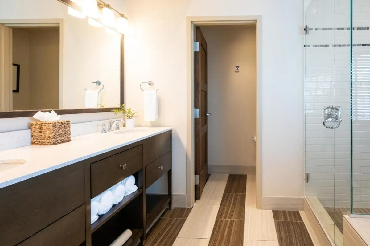 The Lodge at Columbia Point