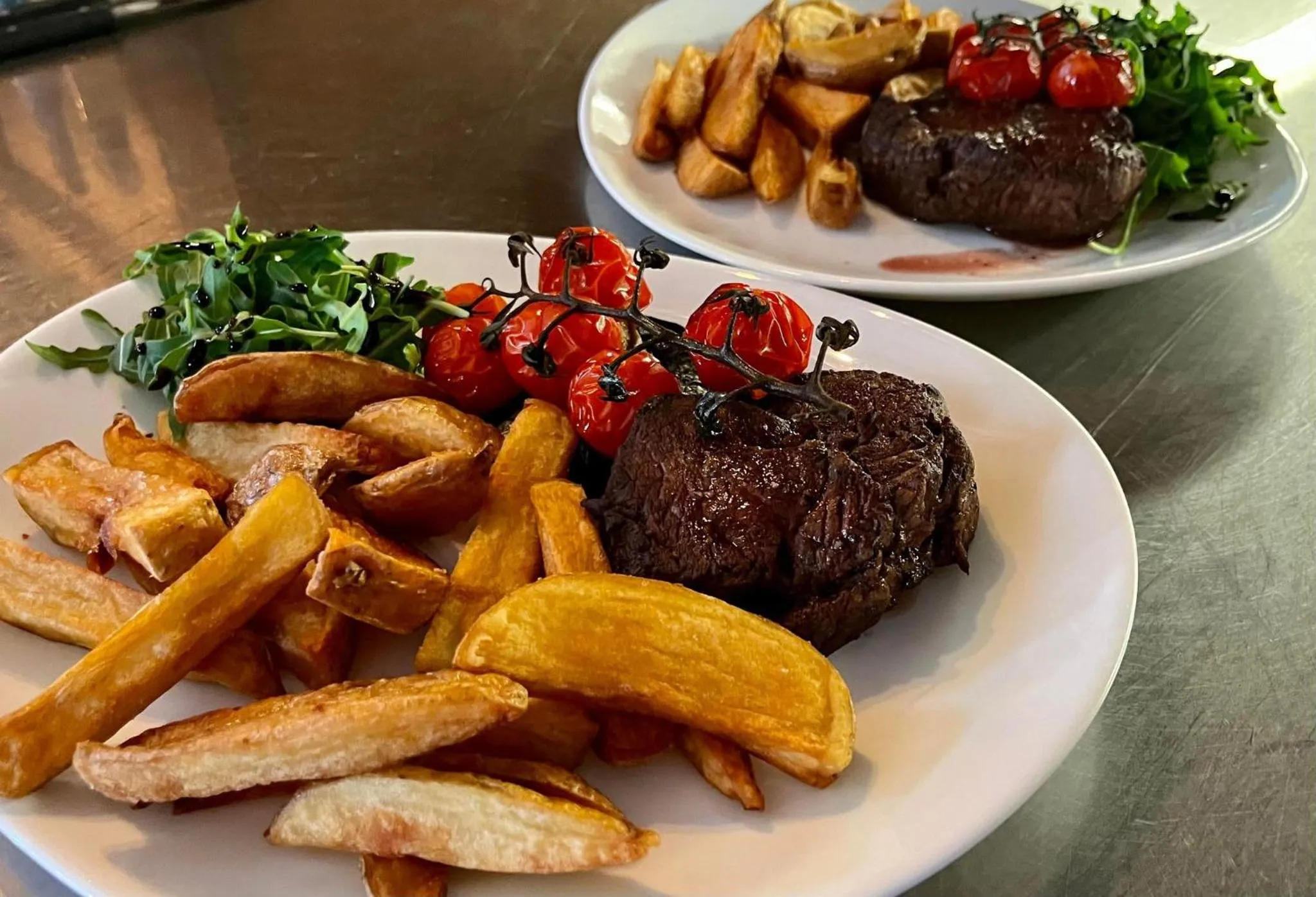 Restaurant/places to eat in The Renishaw Rooms