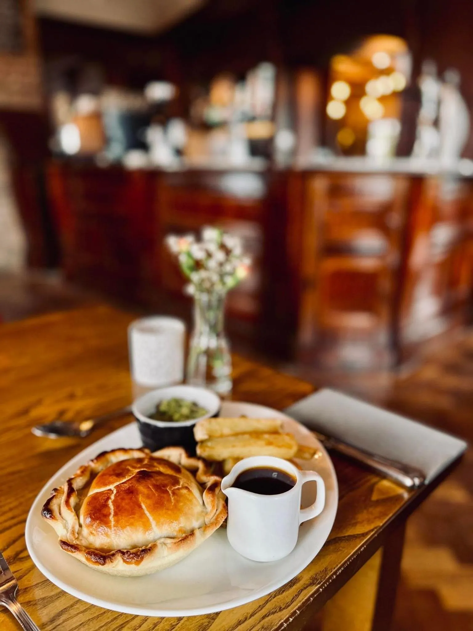 Restaurant/places to eat in The Renishaw Rooms