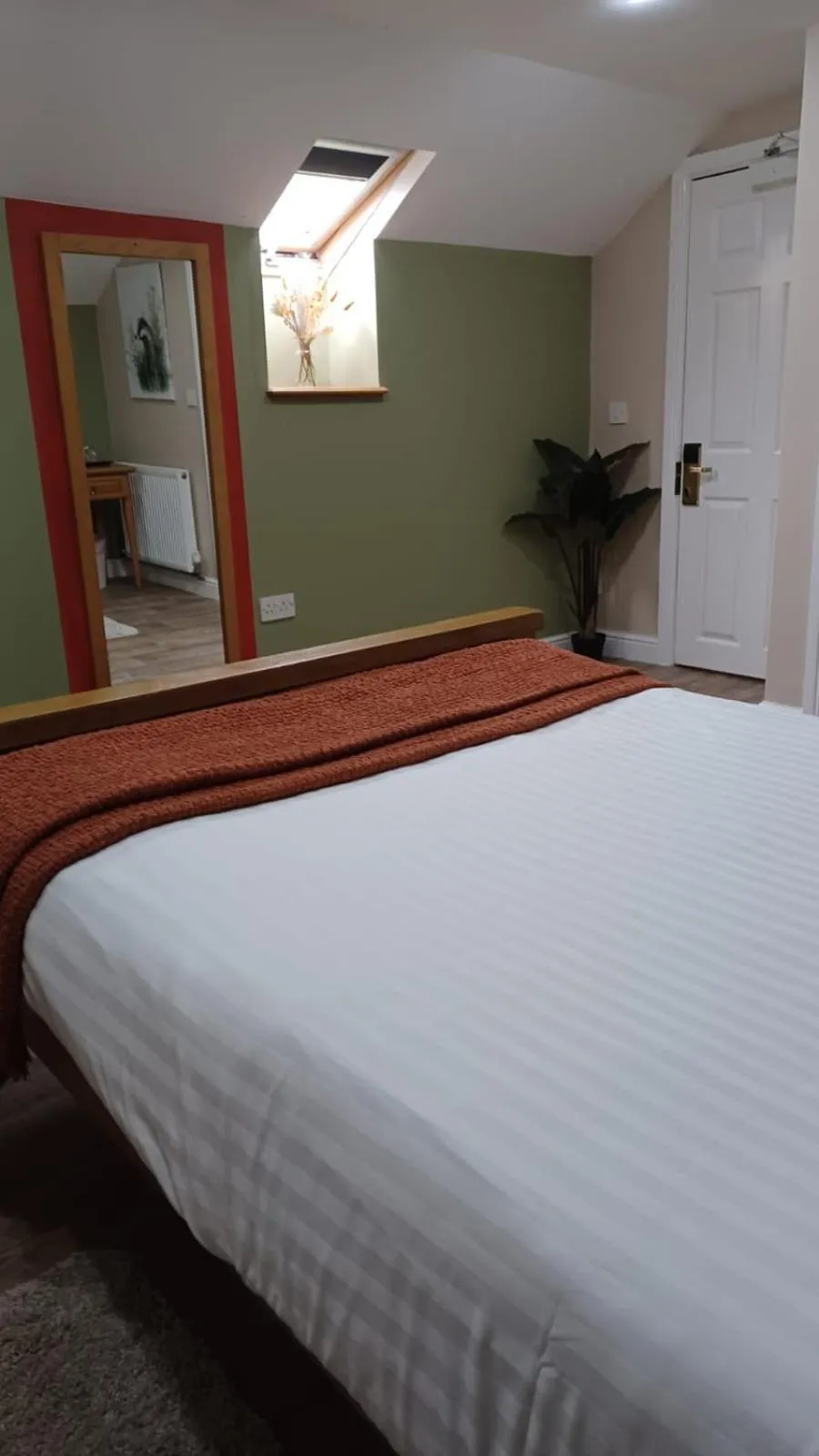 Bed in The Renishaw Rooms