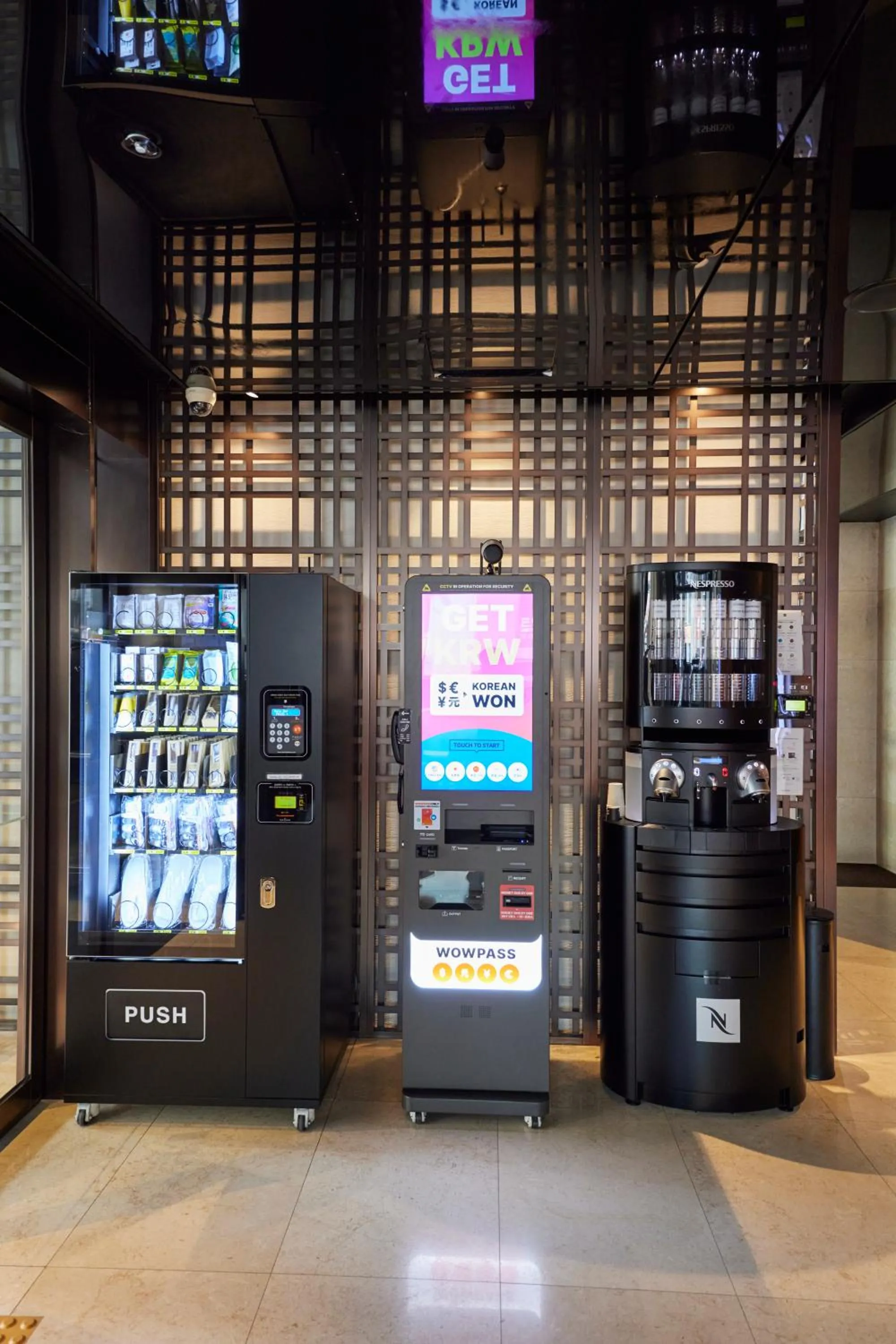 vending machine in Hotel Uri&