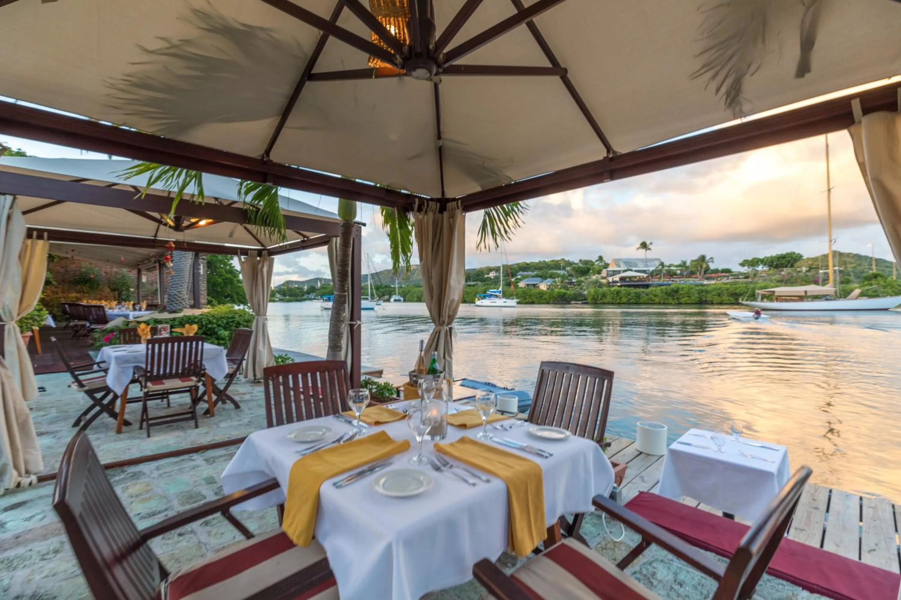 Restaurant/places to eat in Gunpowder House & Suites