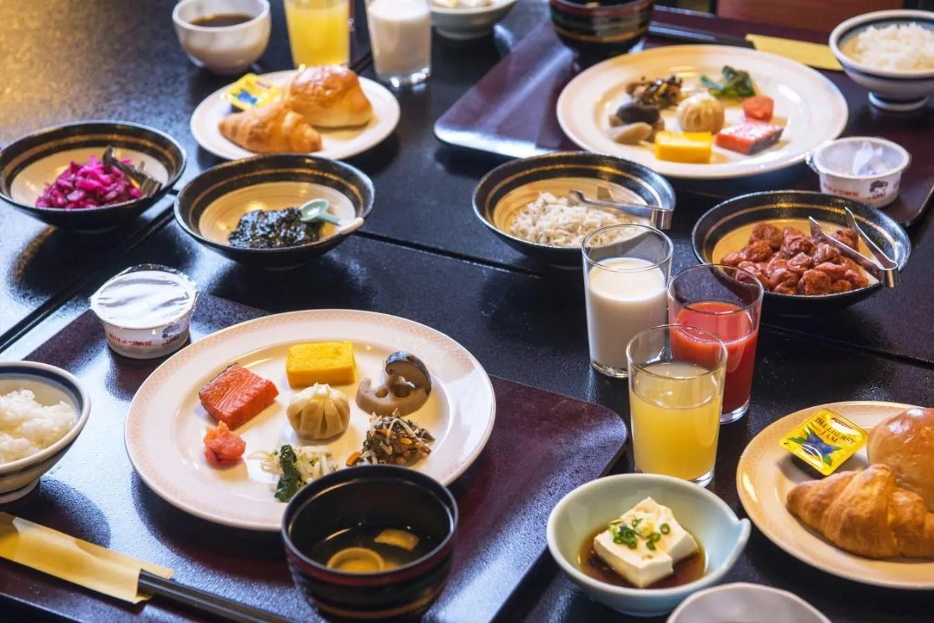 Breakfast in Meitoya So