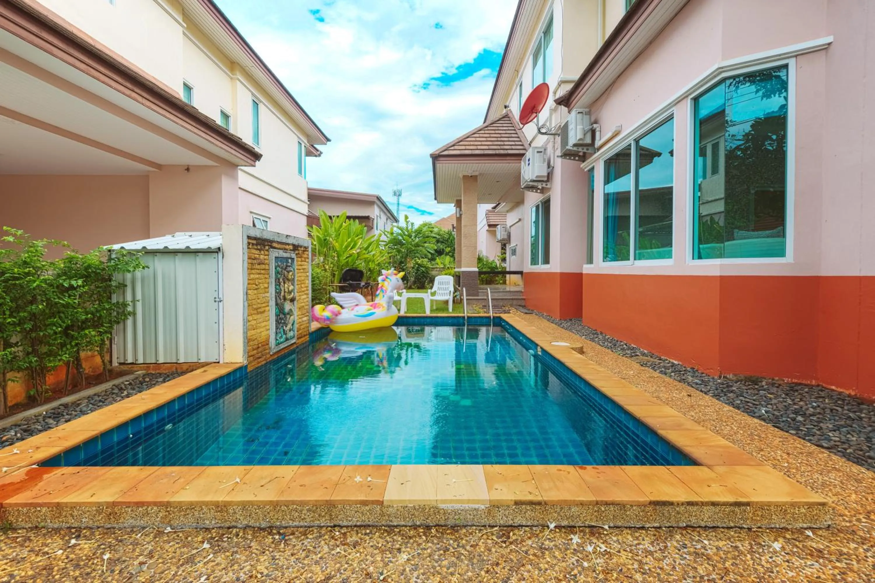 Property building in June Pool Villa