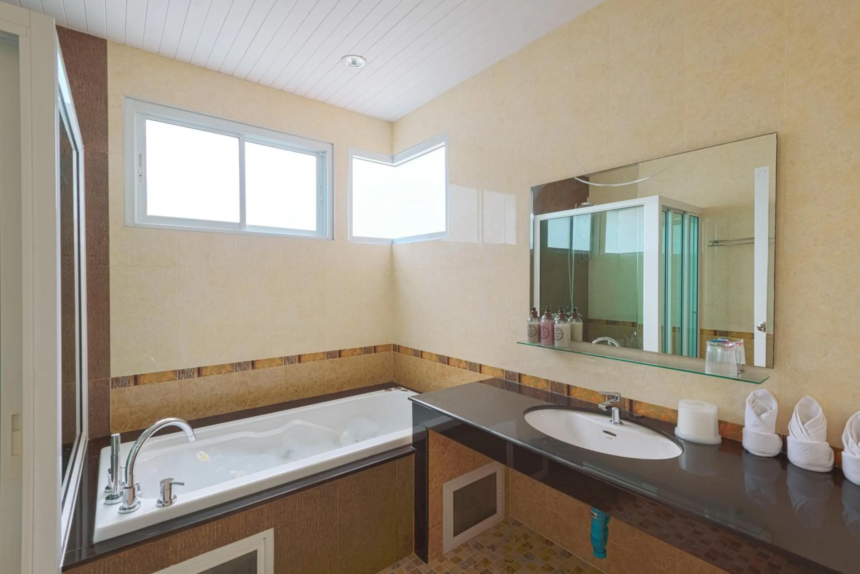 Bathroom in June Pool Villa