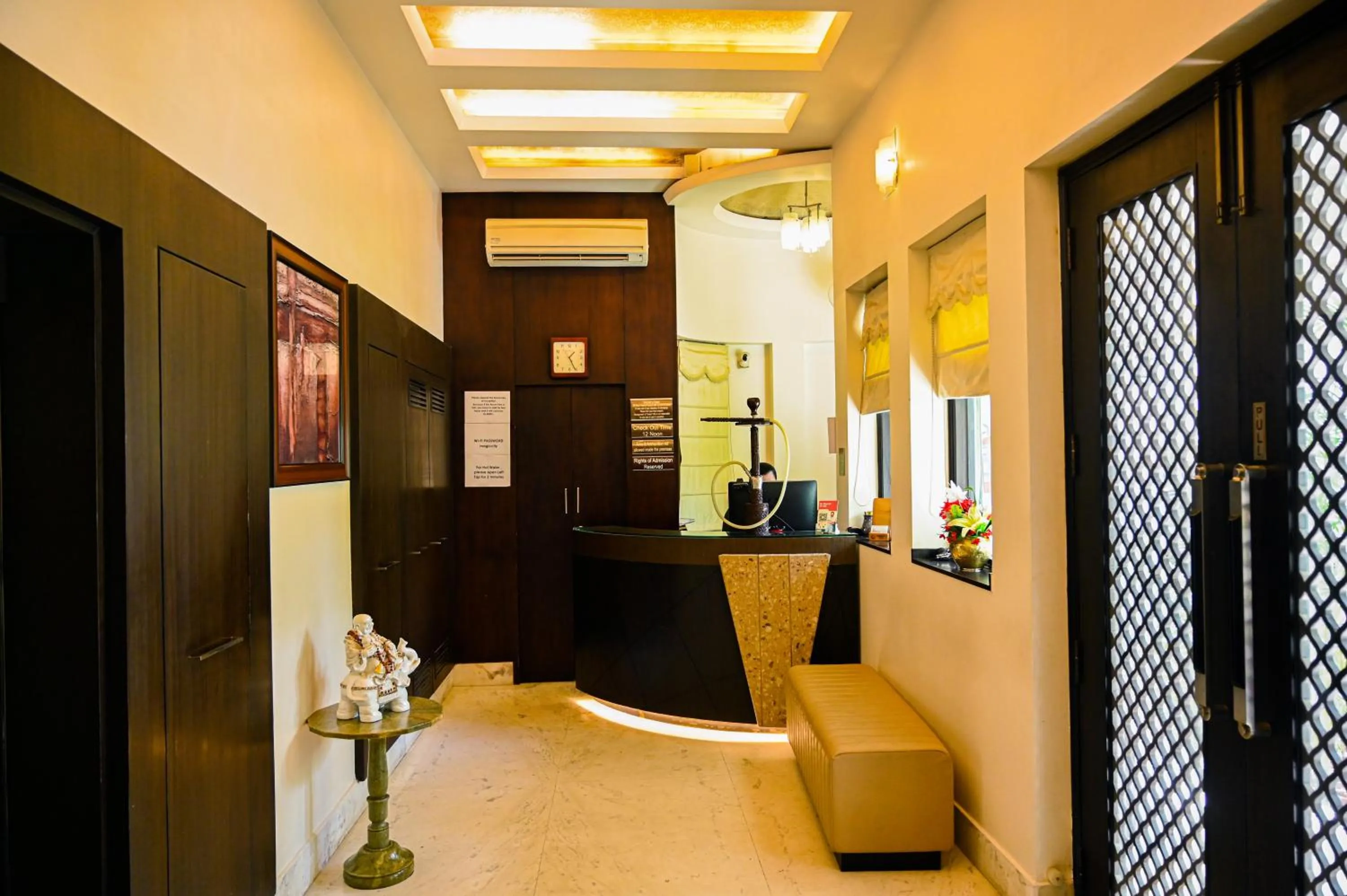 Lobby or reception in Hotel Cresent - Near Assi Ghat