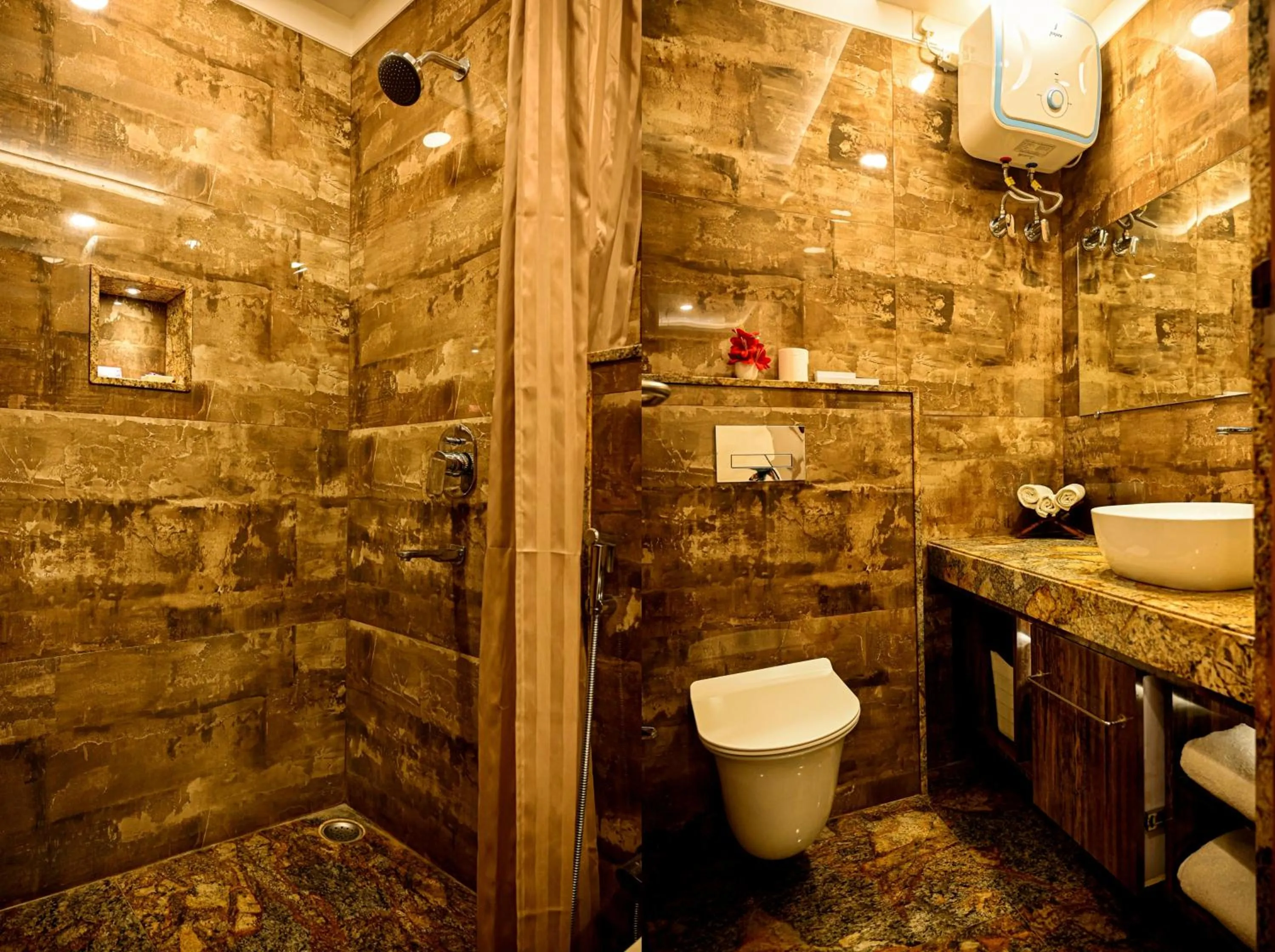 Toilet in Hotel Cresent - Near Assi Ghat