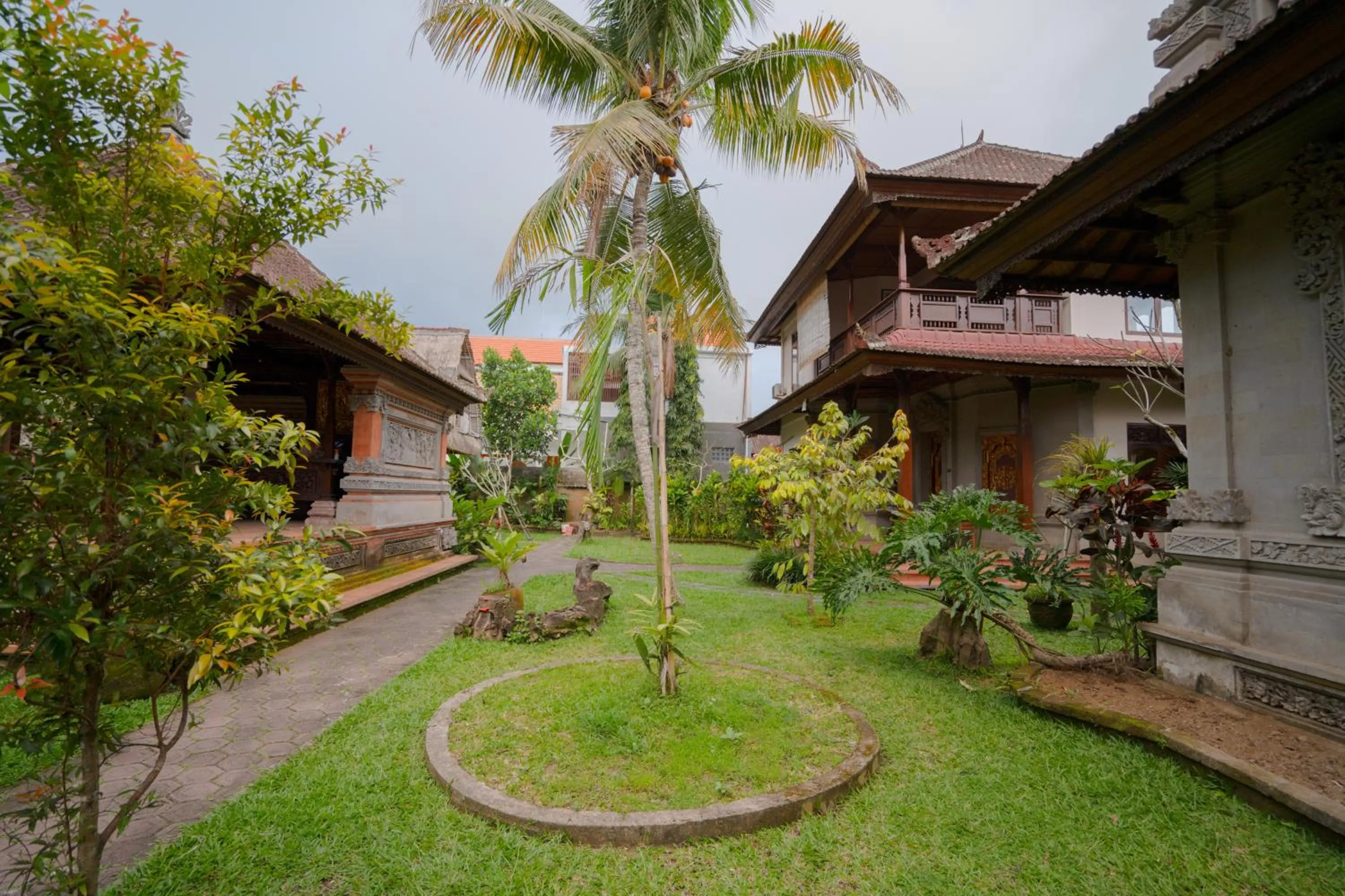 Garden in Uma Dawa Resort and Spa