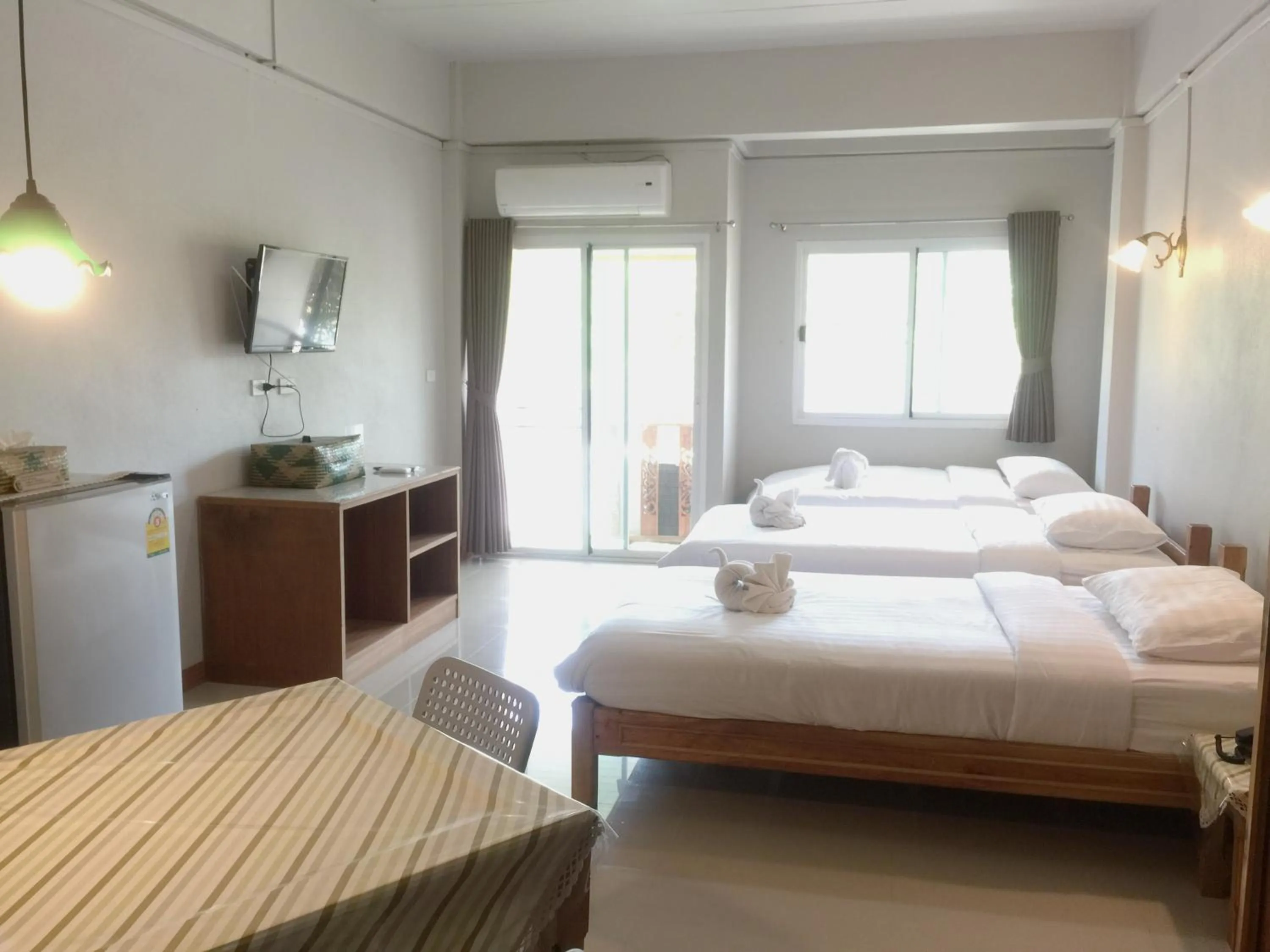 Bed in Baan Bangrak Residence