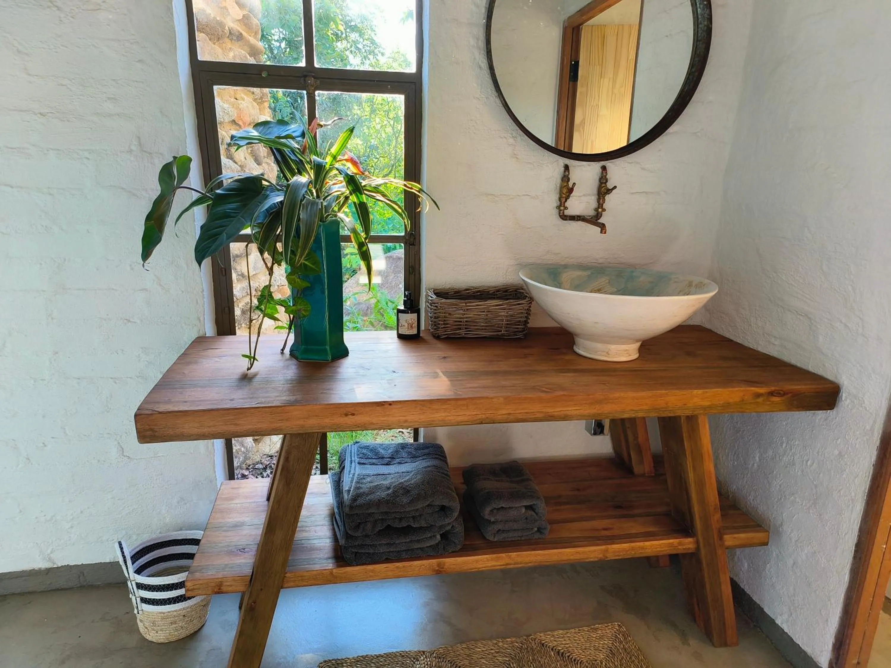 Bathroom in Eloff Guest House and Gallery