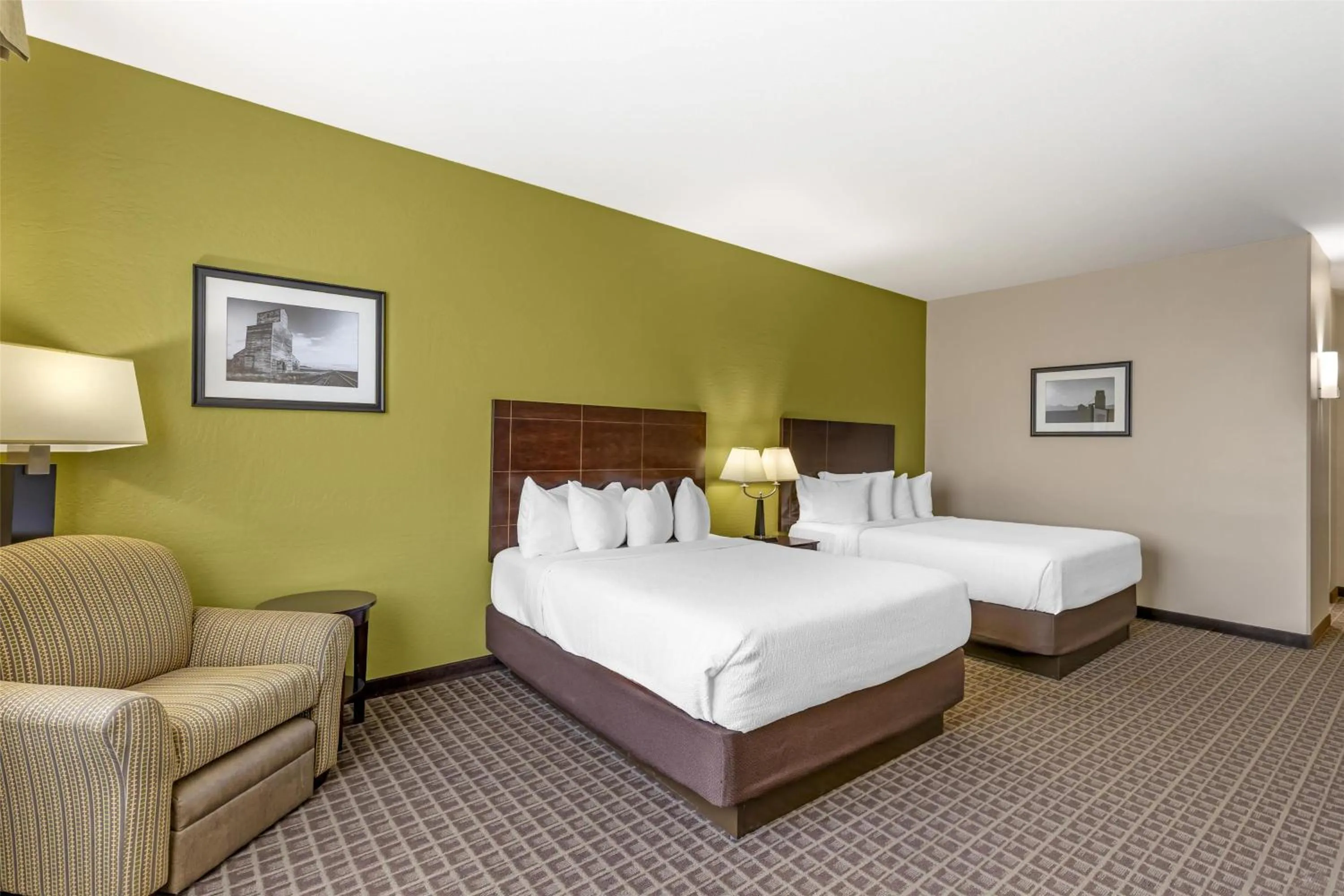 Bedroom, Bed in Best Western Plus Havre Inn & Suites