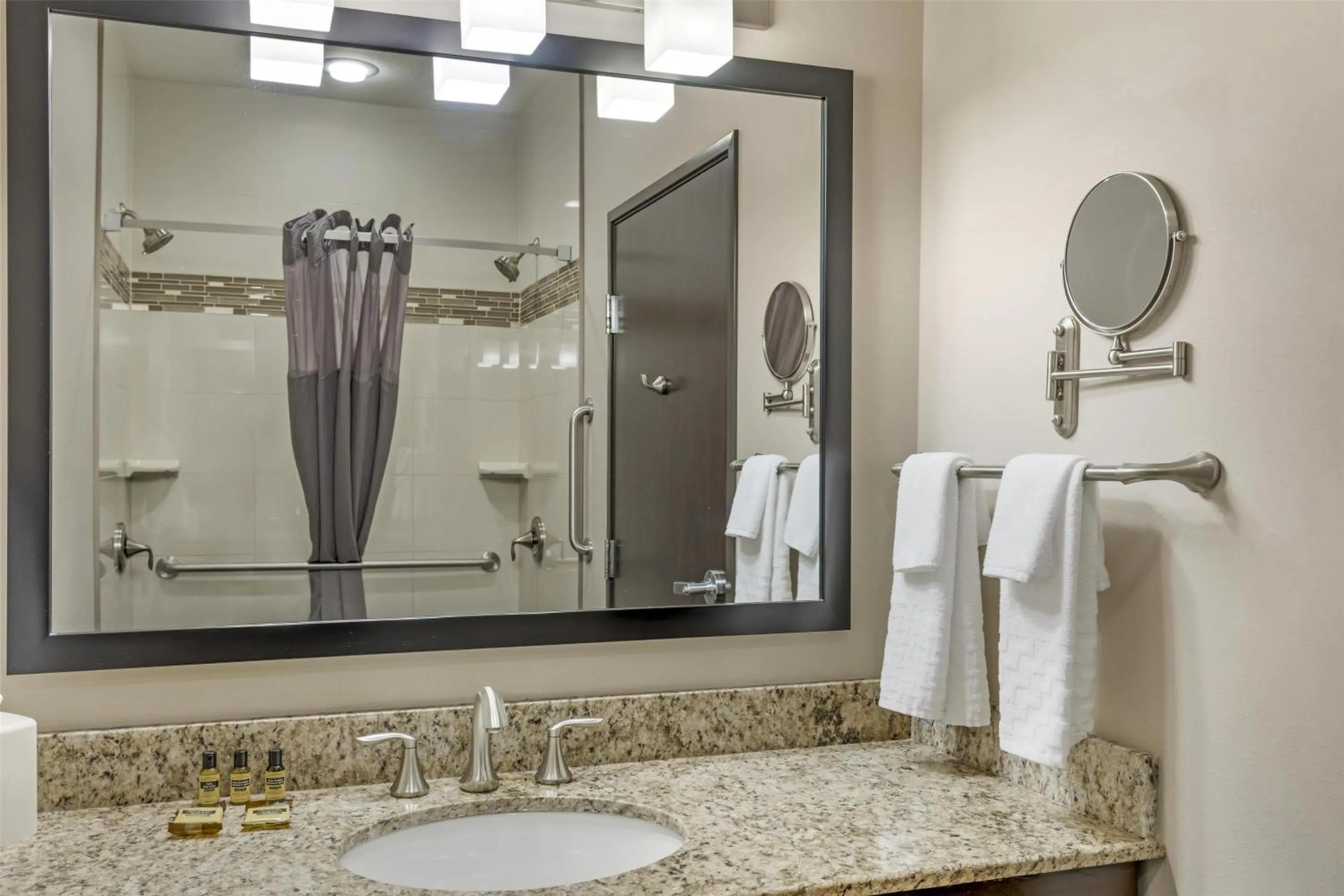 Bathroom in Best Western Plus Havre Inn & Suites