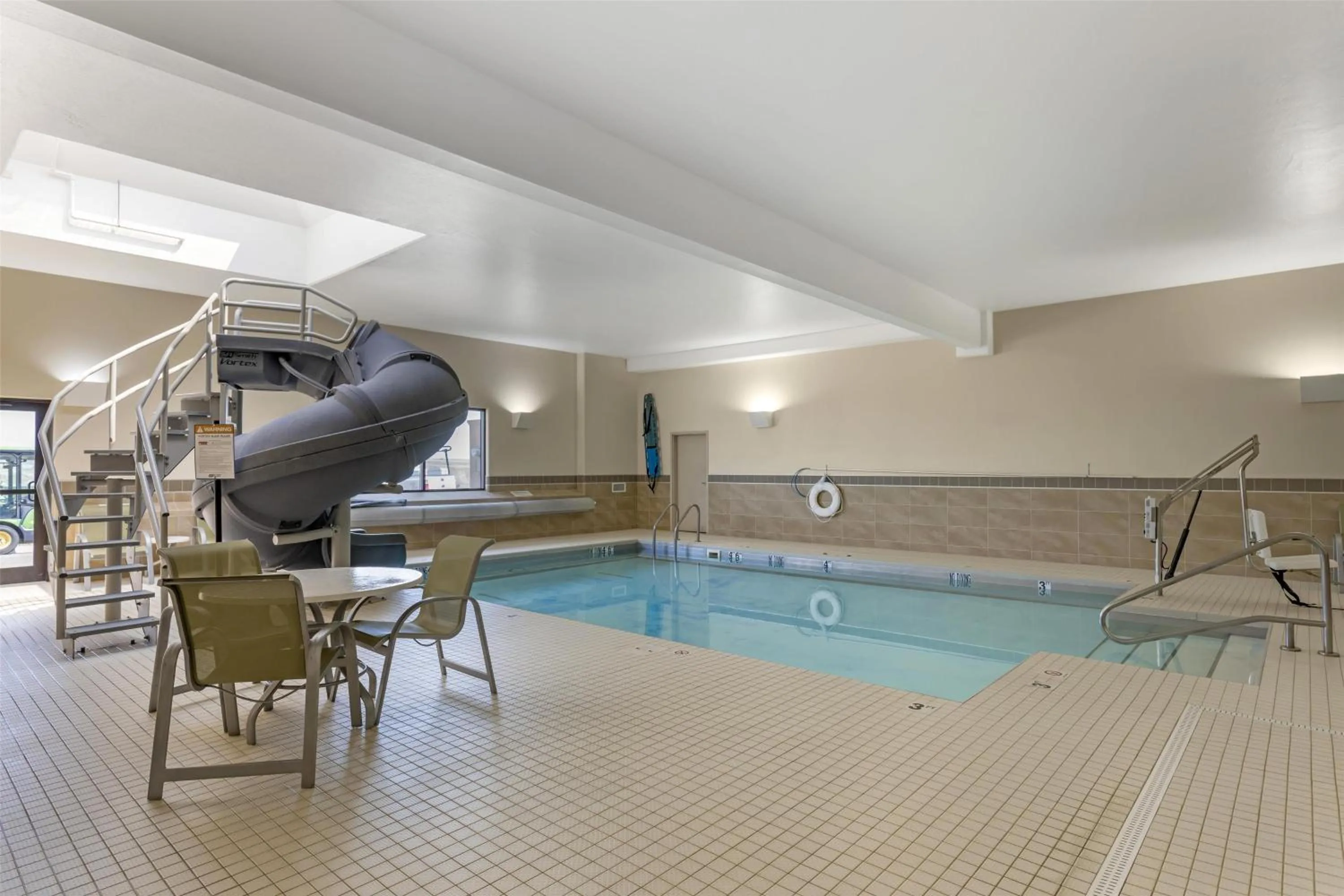Pool view in Best Western Plus Havre Inn & Suites