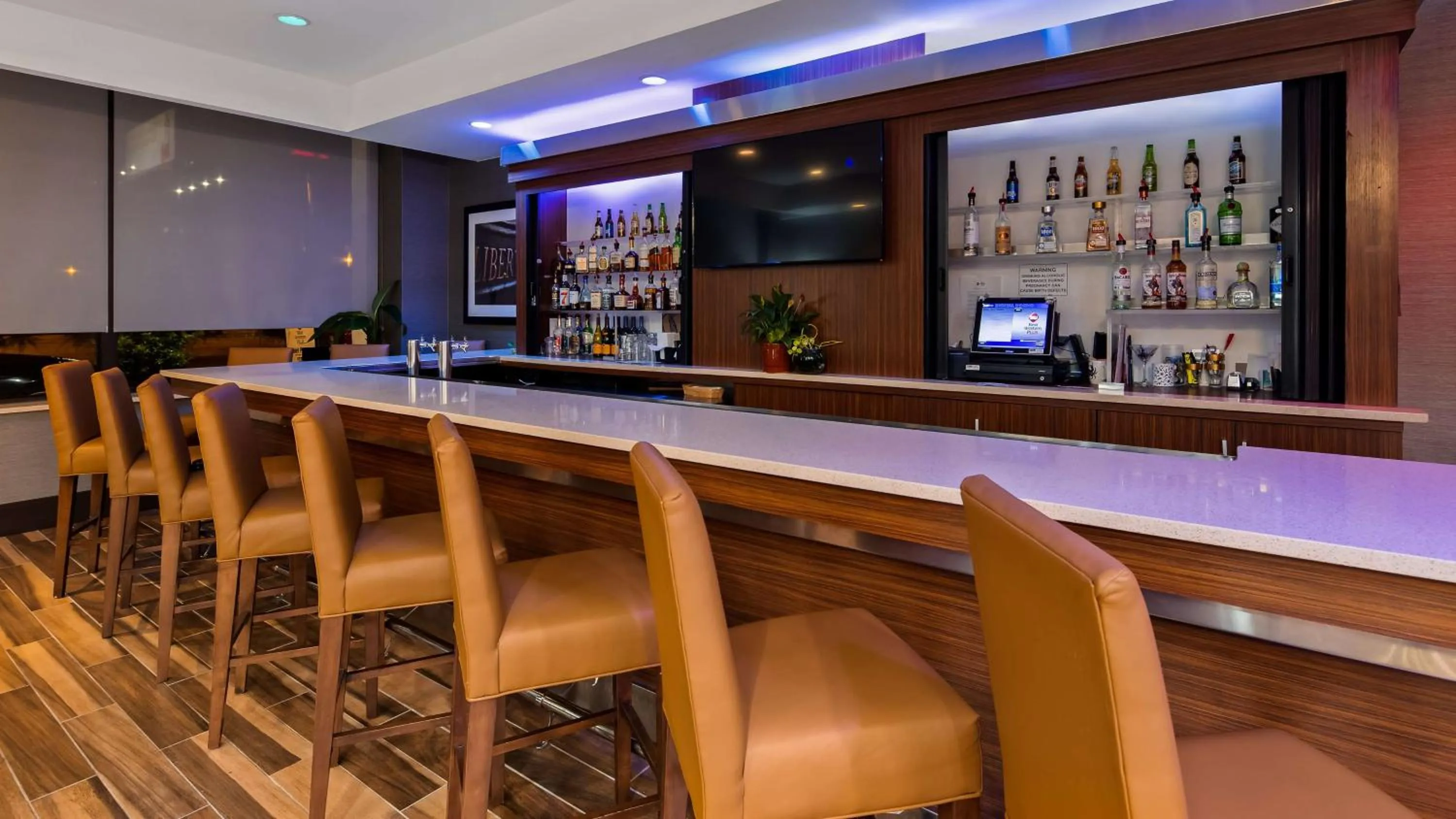 Lounge or bar in Best Western Plus Philadelphia Convention Center Hotel