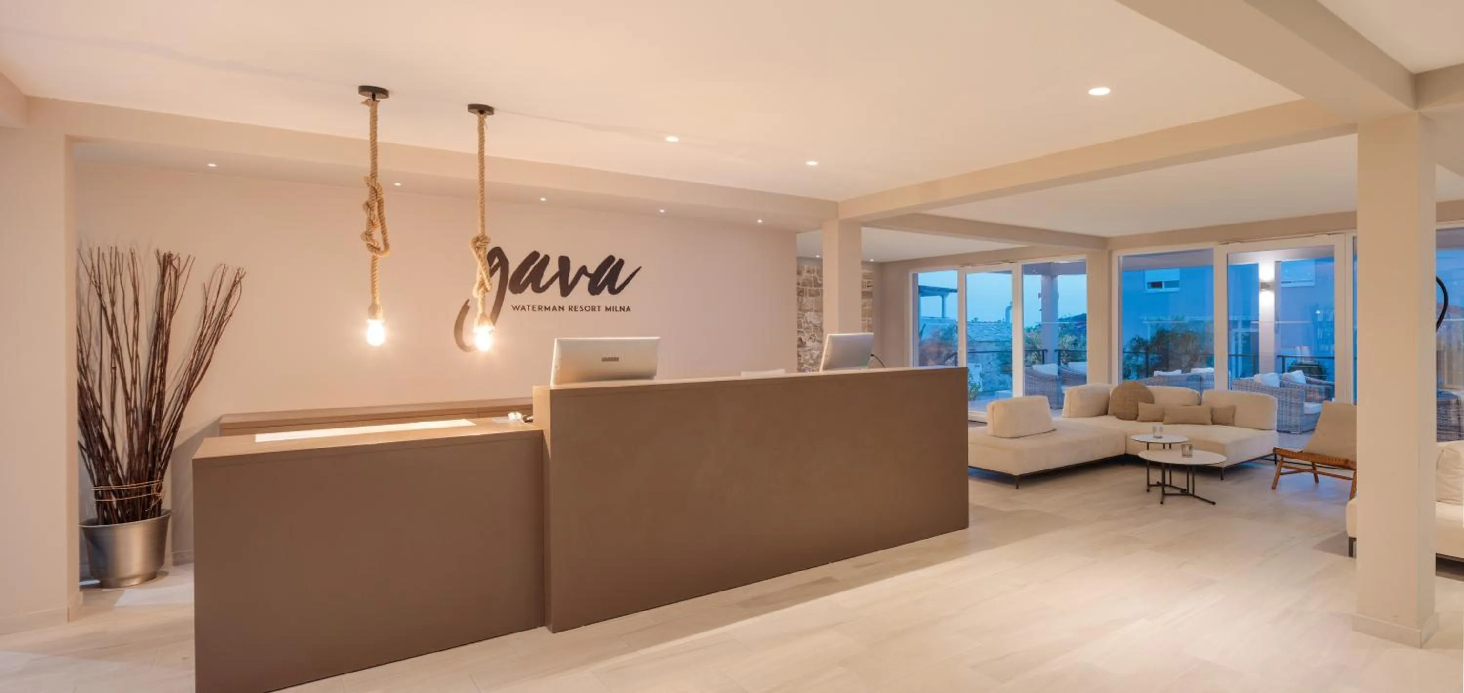 Lobby or reception in Gava Waterman Milna Resort – All Inclusive