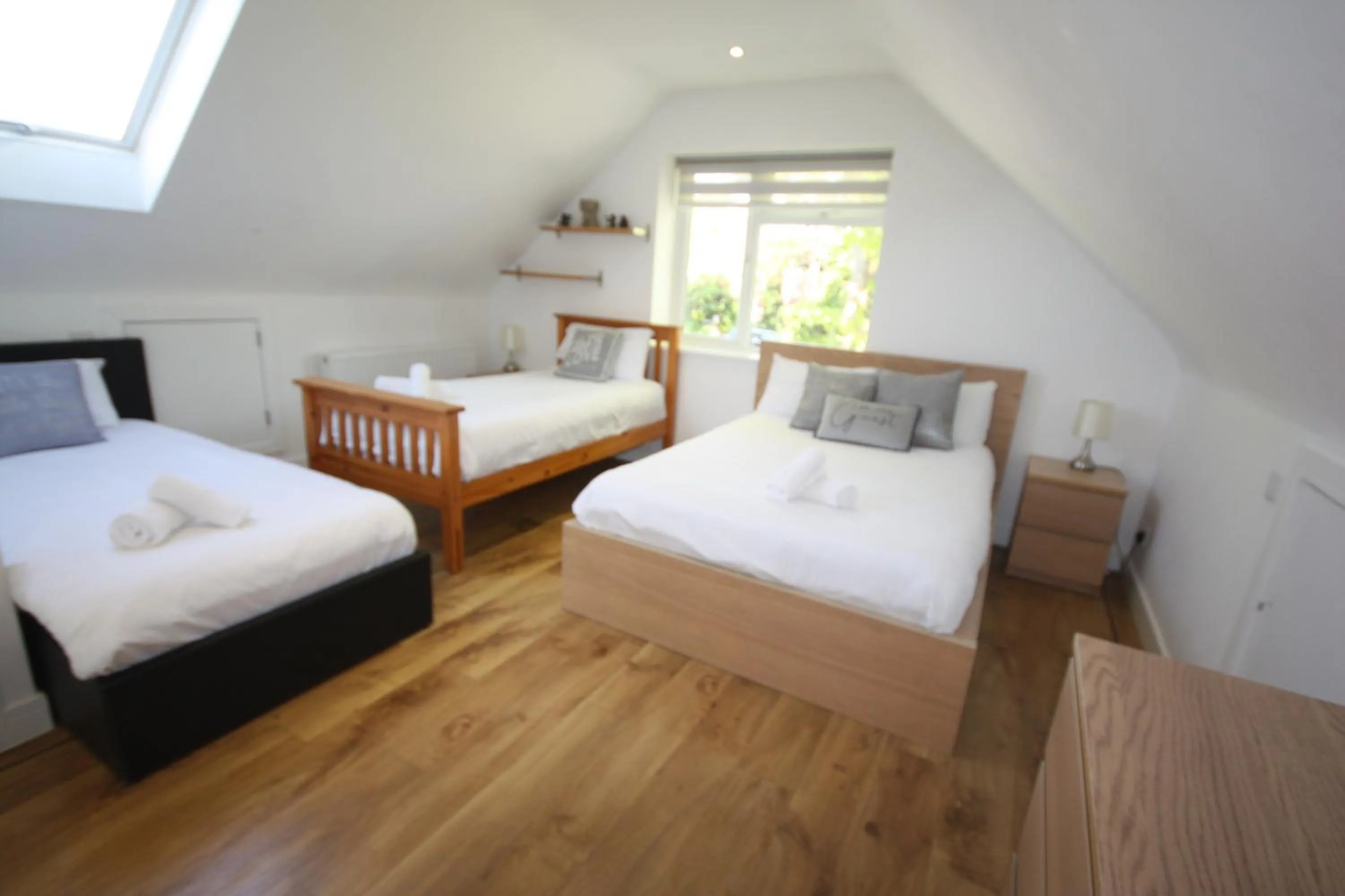 Bed in Four Corners Holiday Home Hot Tub & Sauna