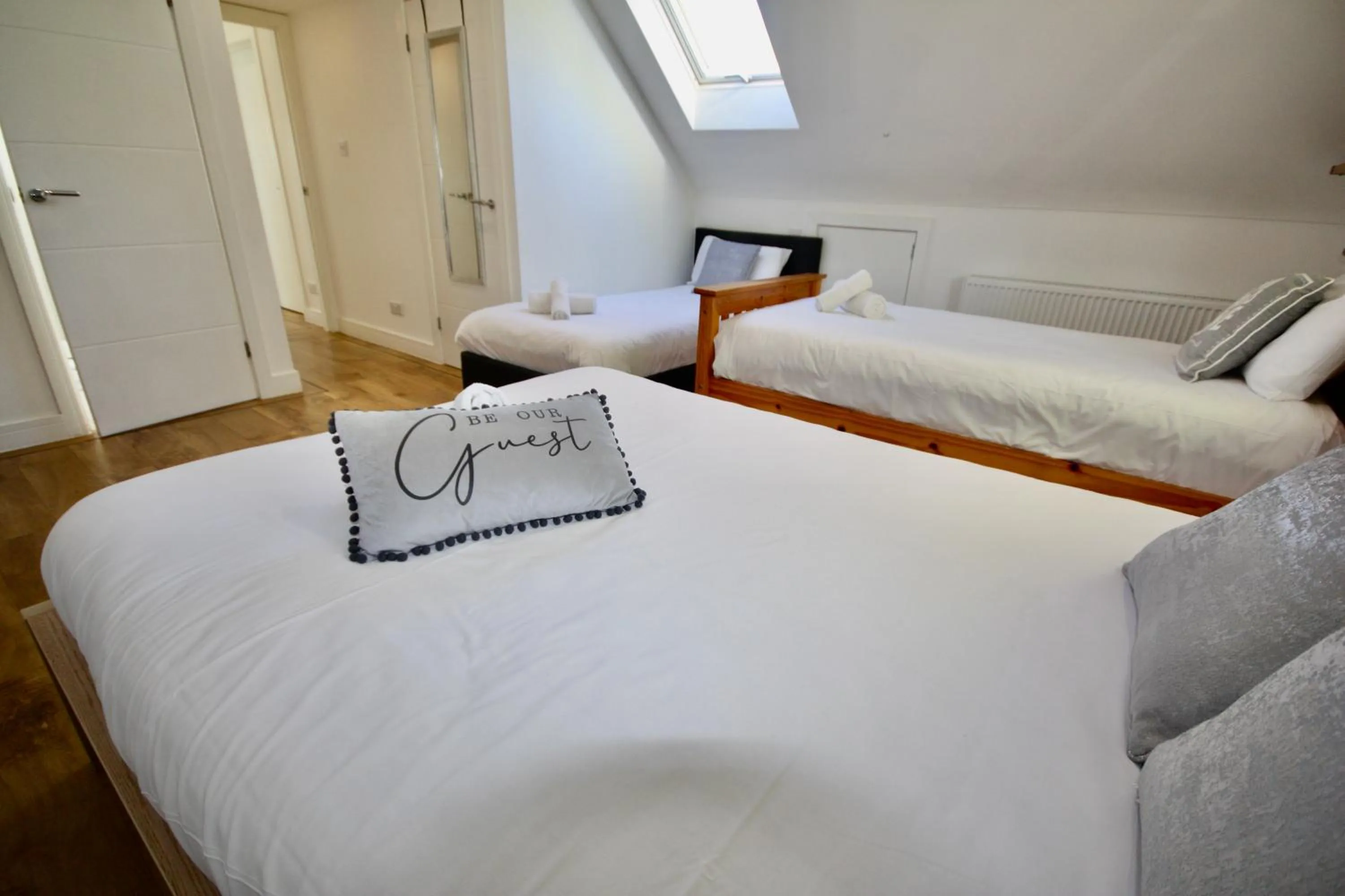 Bed in Four Corners Holiday Home Hot Tub & Sauna