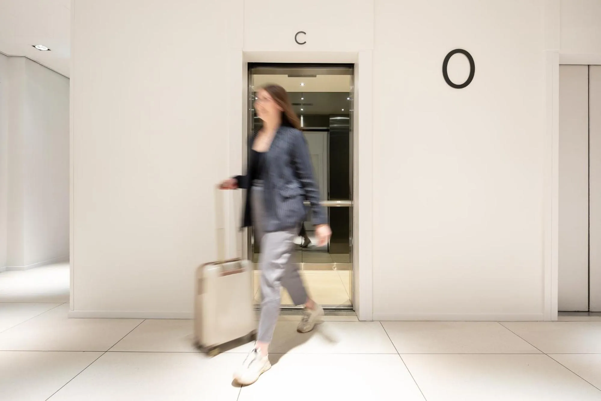 Lobby or reception in PREMIER SUITES Rotterdam