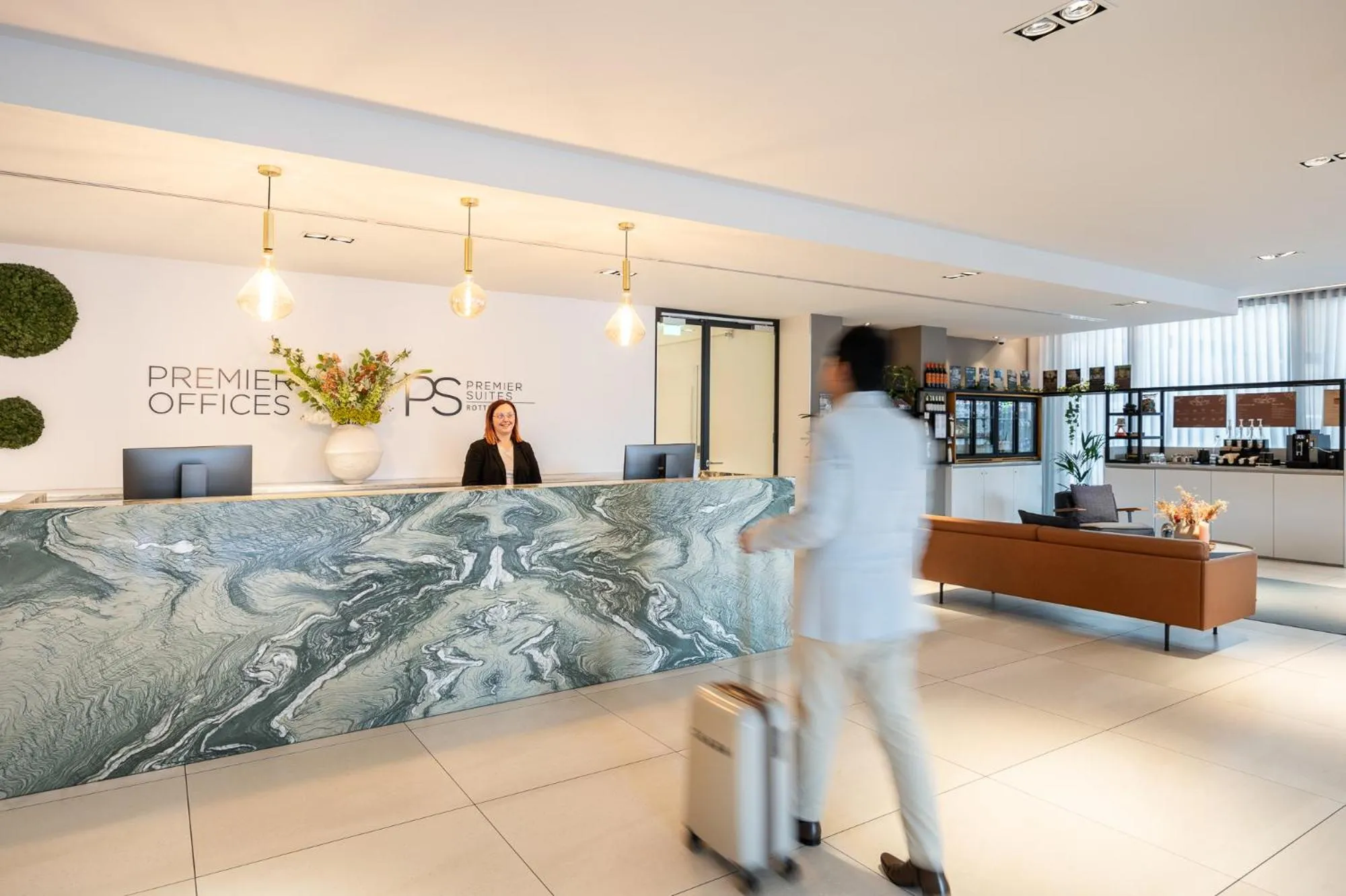 Lobby or reception in PREMIER SUITES Rotterdam