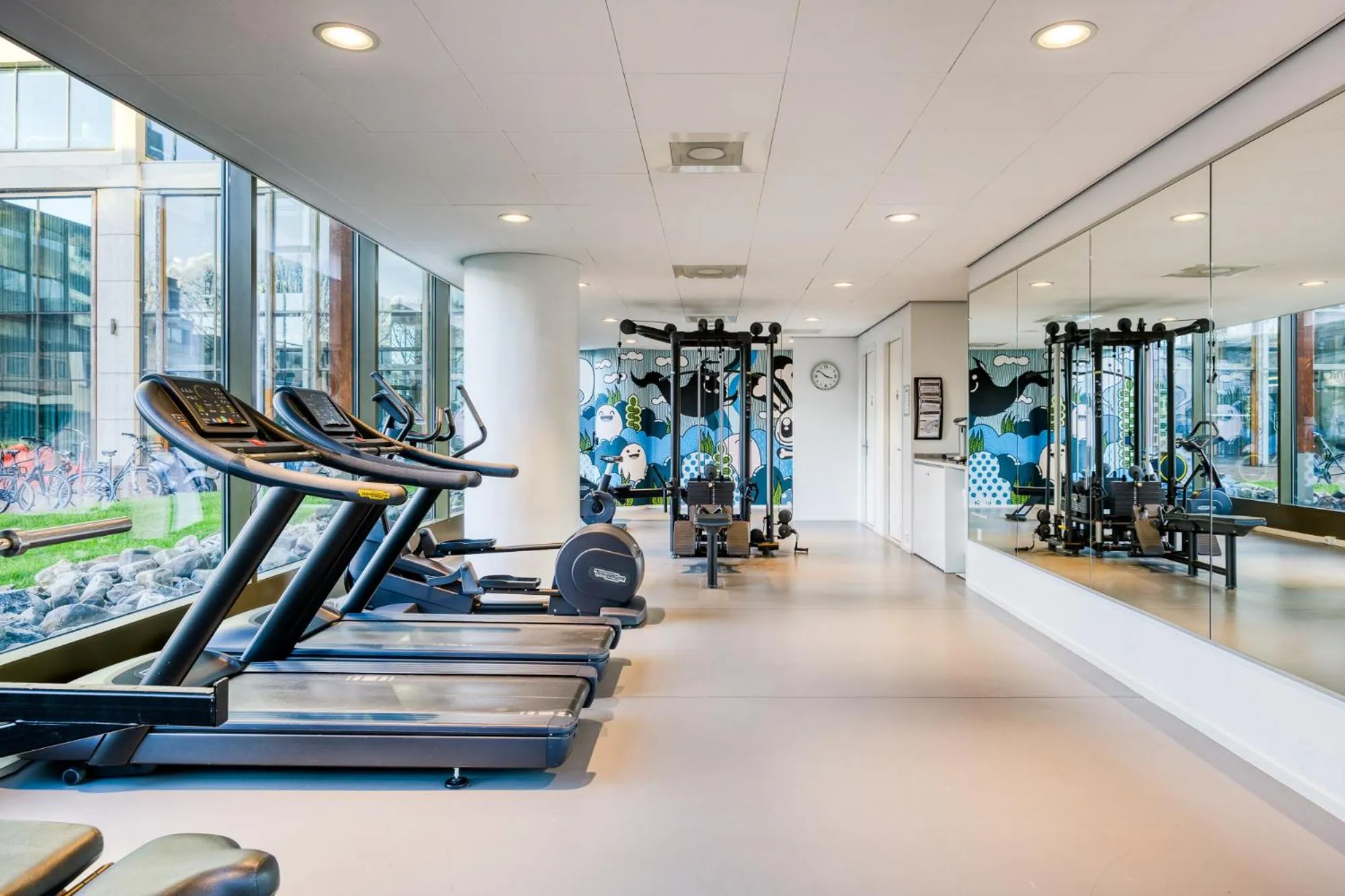 Sports in PREMIER SUITES Rotterdam