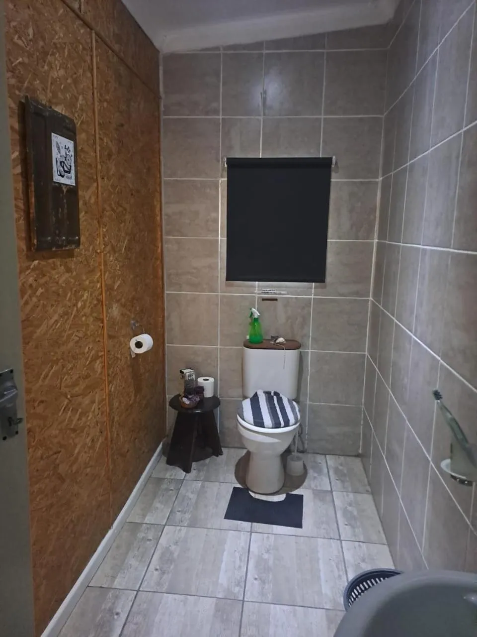 Toilet in Breaking Dawn