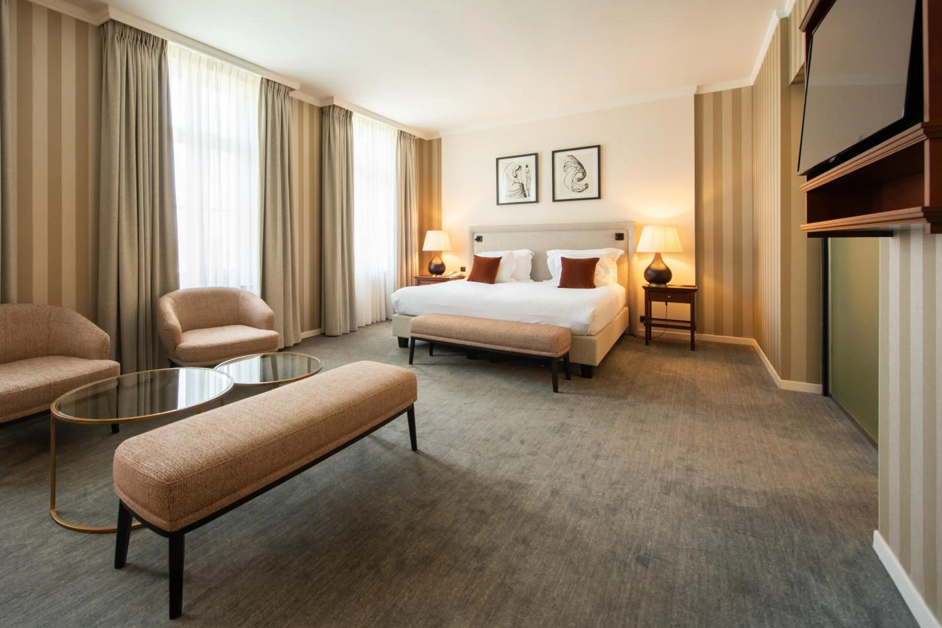 Bedroom, Bed in Dukes' Palace Brugge - by Dukes' Hotel Collection