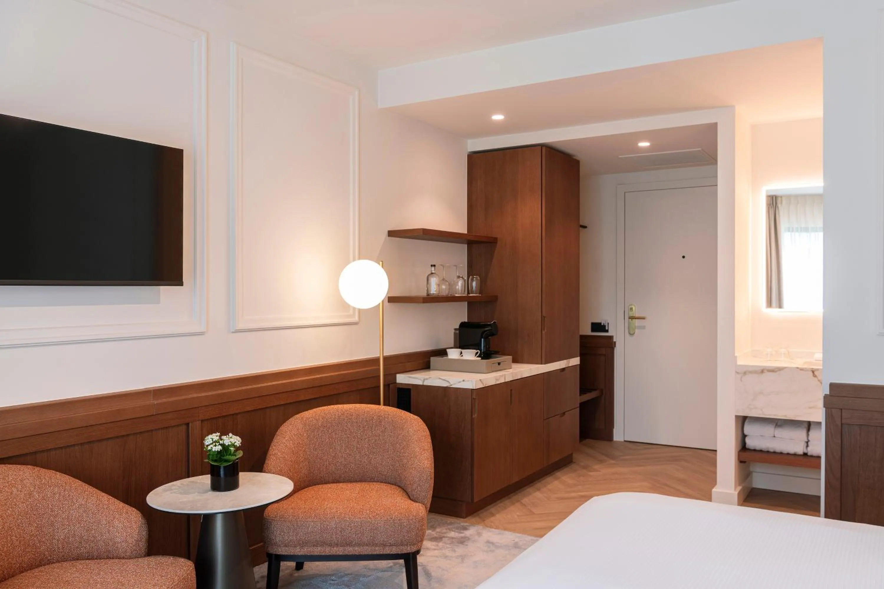 Bedroom, Bed in Dukes' Palace Brugge - by Dukes' Hotel Collection