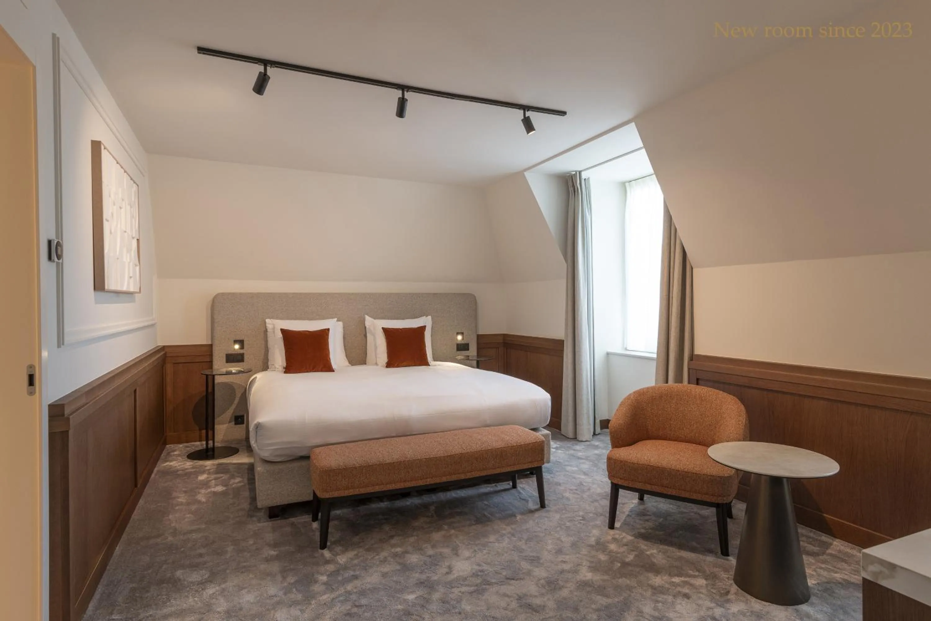 Bedroom, Bed in Dukes' Palace Brugge - by Dukes' Hotel Collection