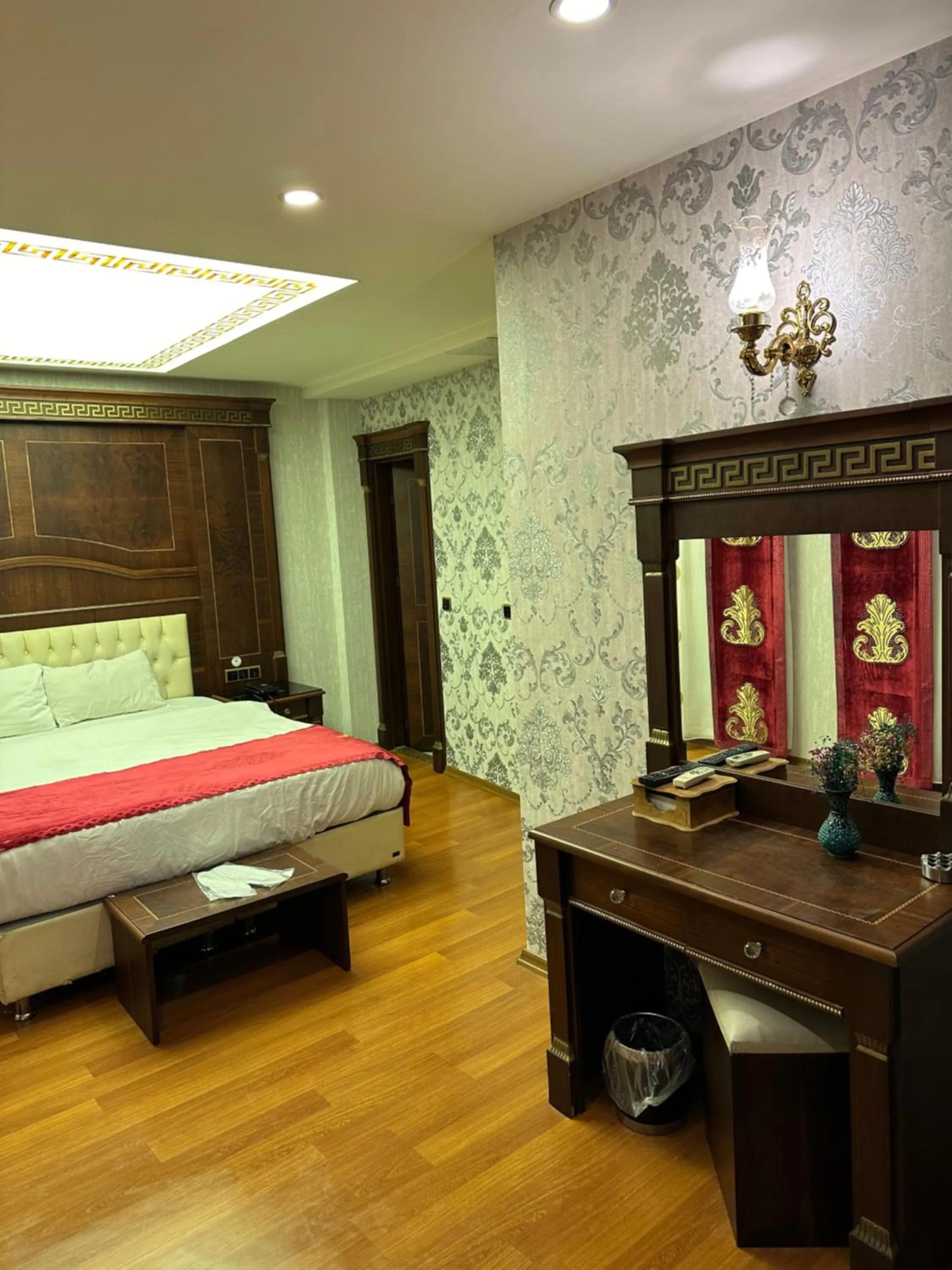 Bedroom in Napolyon hotel