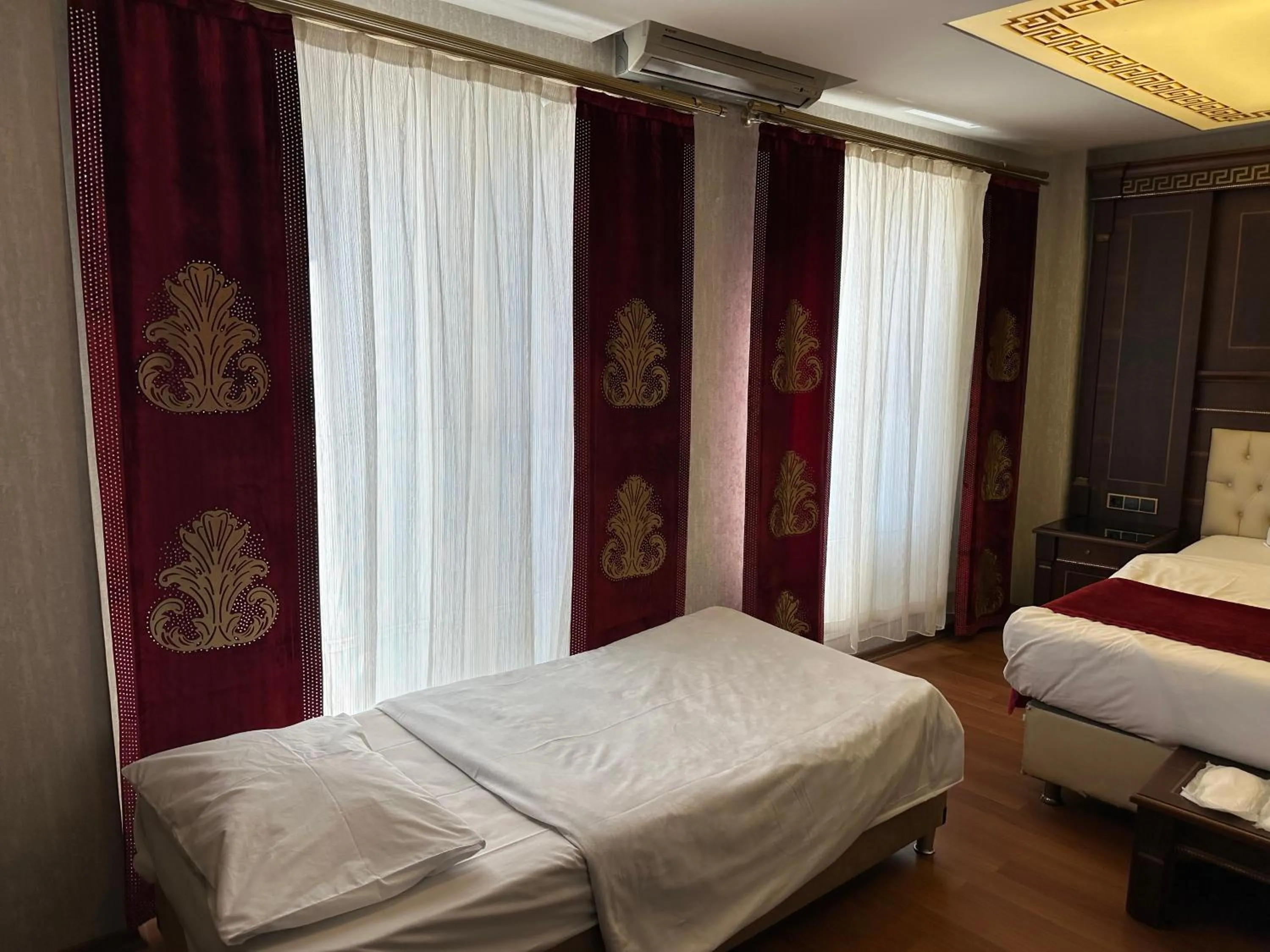 Photo of the whole room in Napolyon hotel