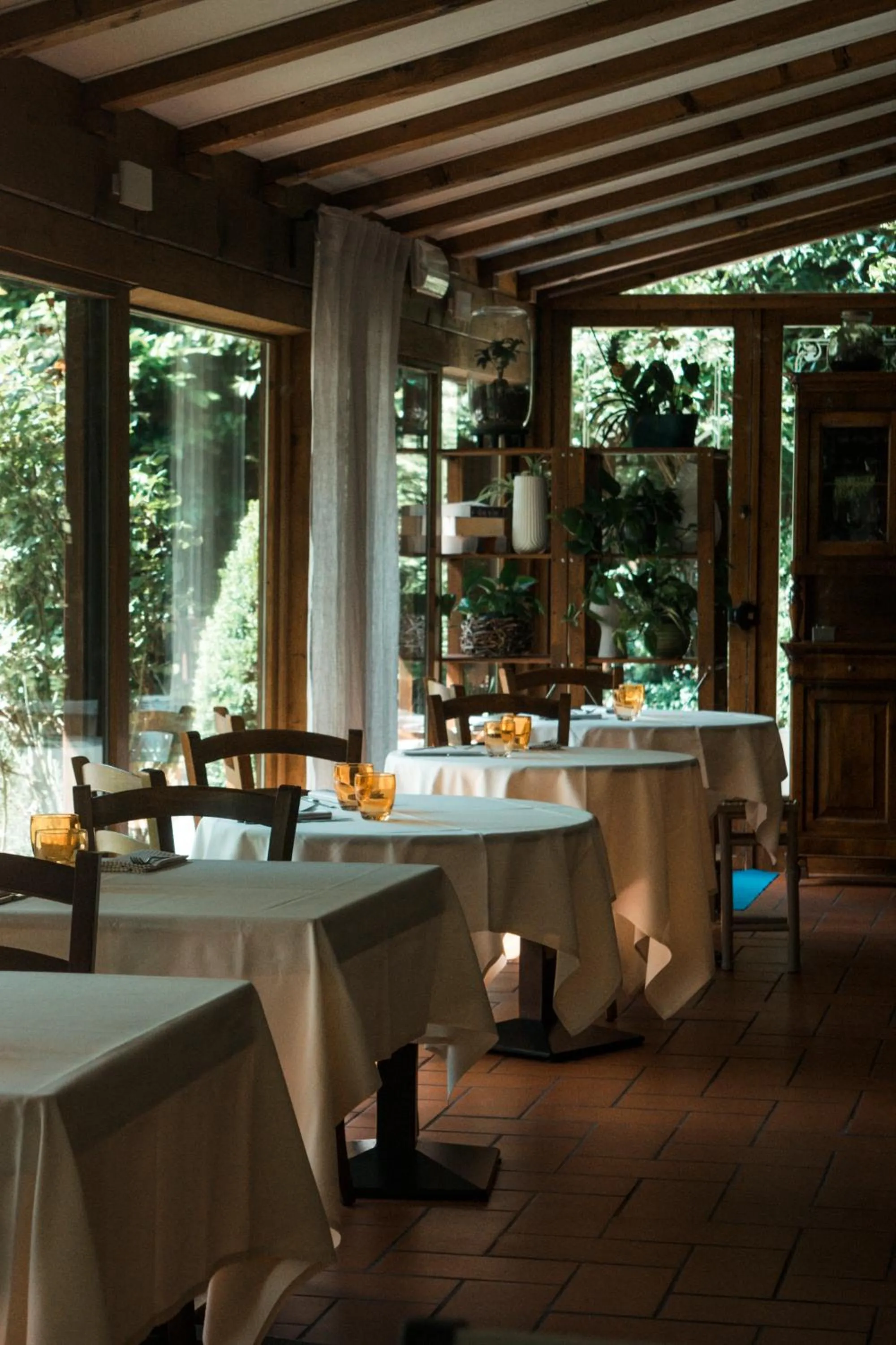 Restaurant/places to eat in Rama Relais
