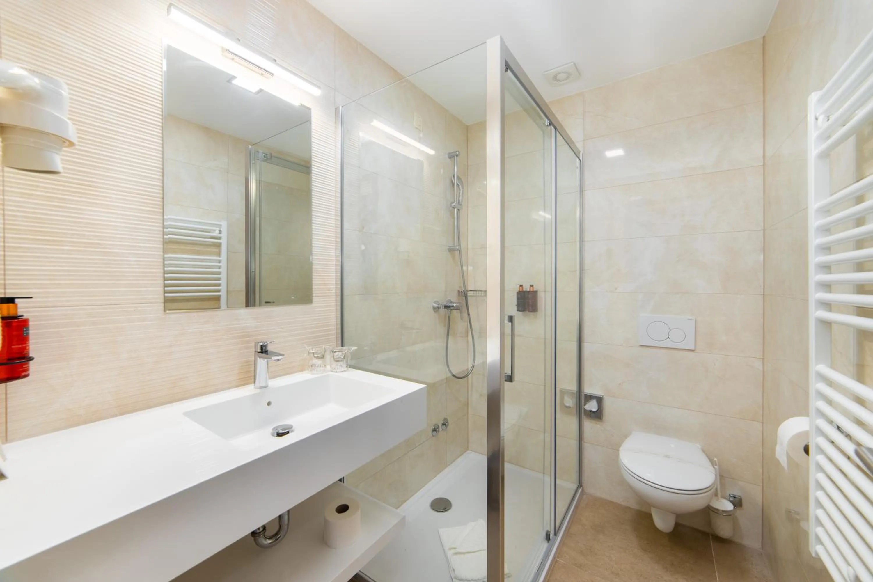 Bathroom in Hotel Bella Vista