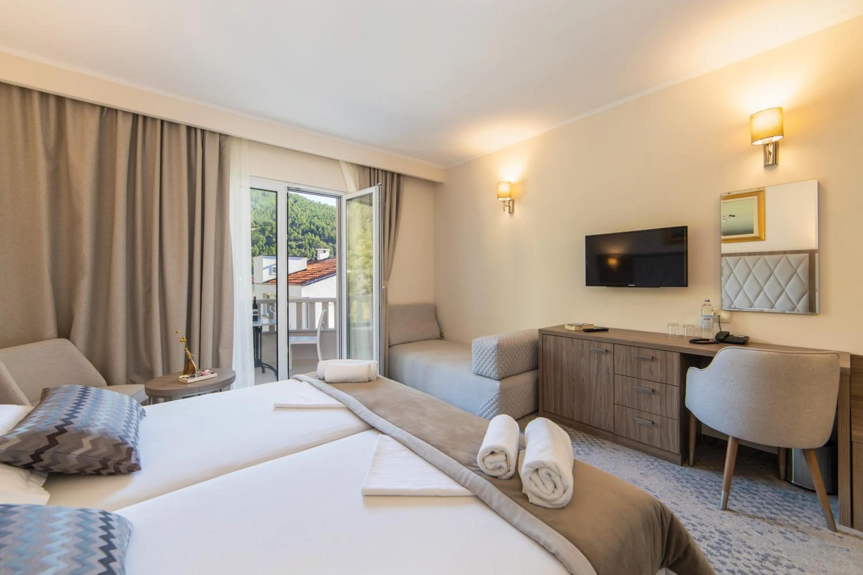 Photo of the whole room, Bed in Hotel Bella Vista