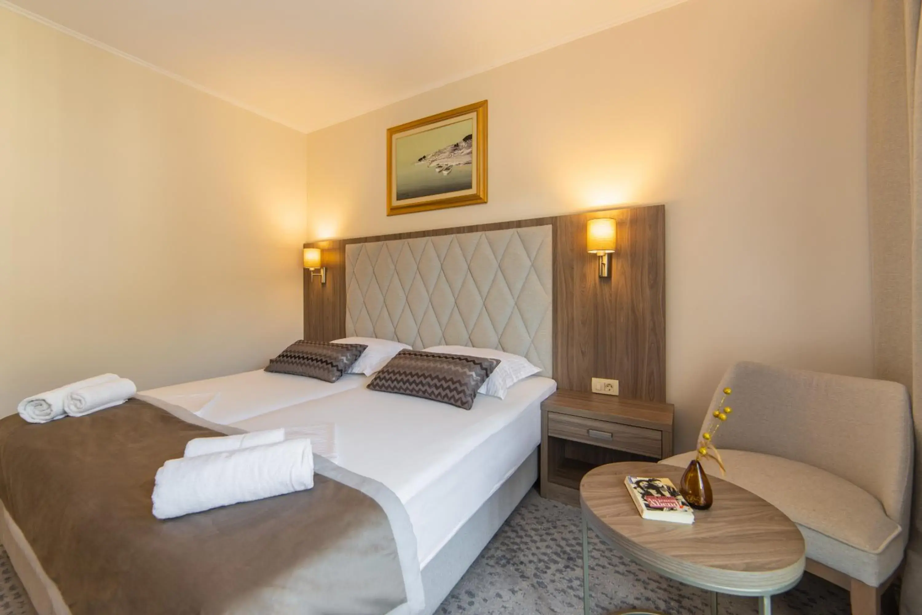 Deluxe Double Room with Partial Sea View - single occupancy in Hotel Bella Vista Deluxe Double Room with Partial Sea View - single occupancy in Hotel Bella Vista