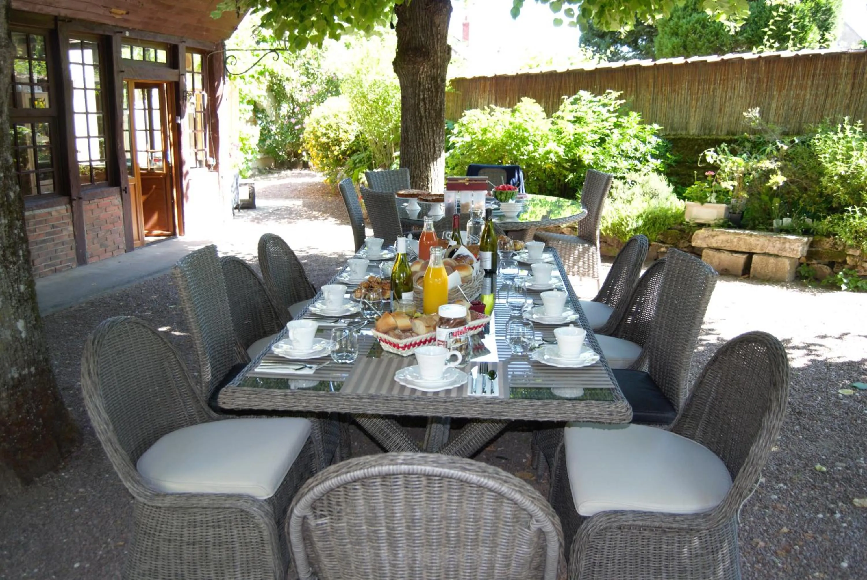 Patio in La Pouillyzotte