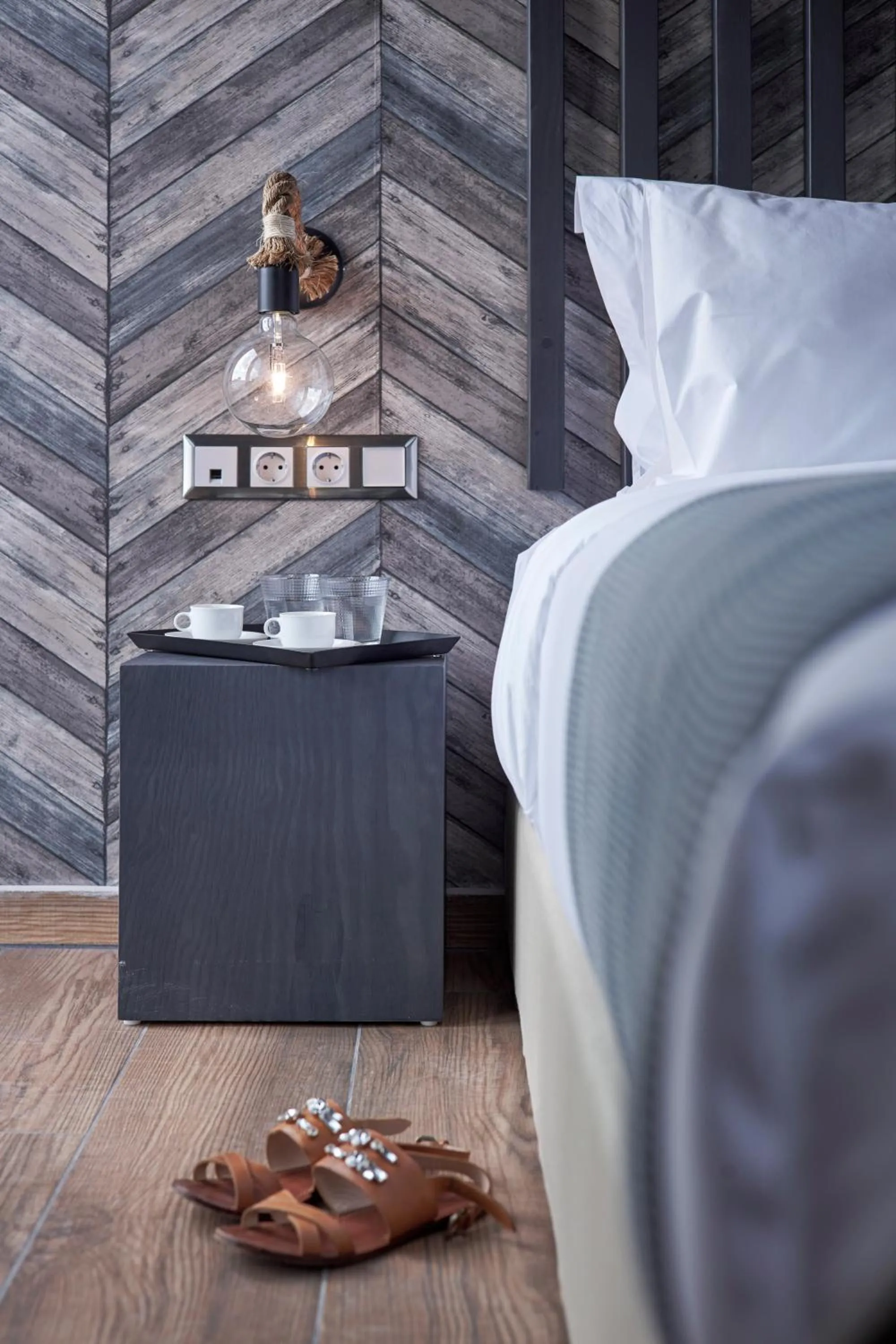 Decorative detail, Bed in 18 Micon Str.