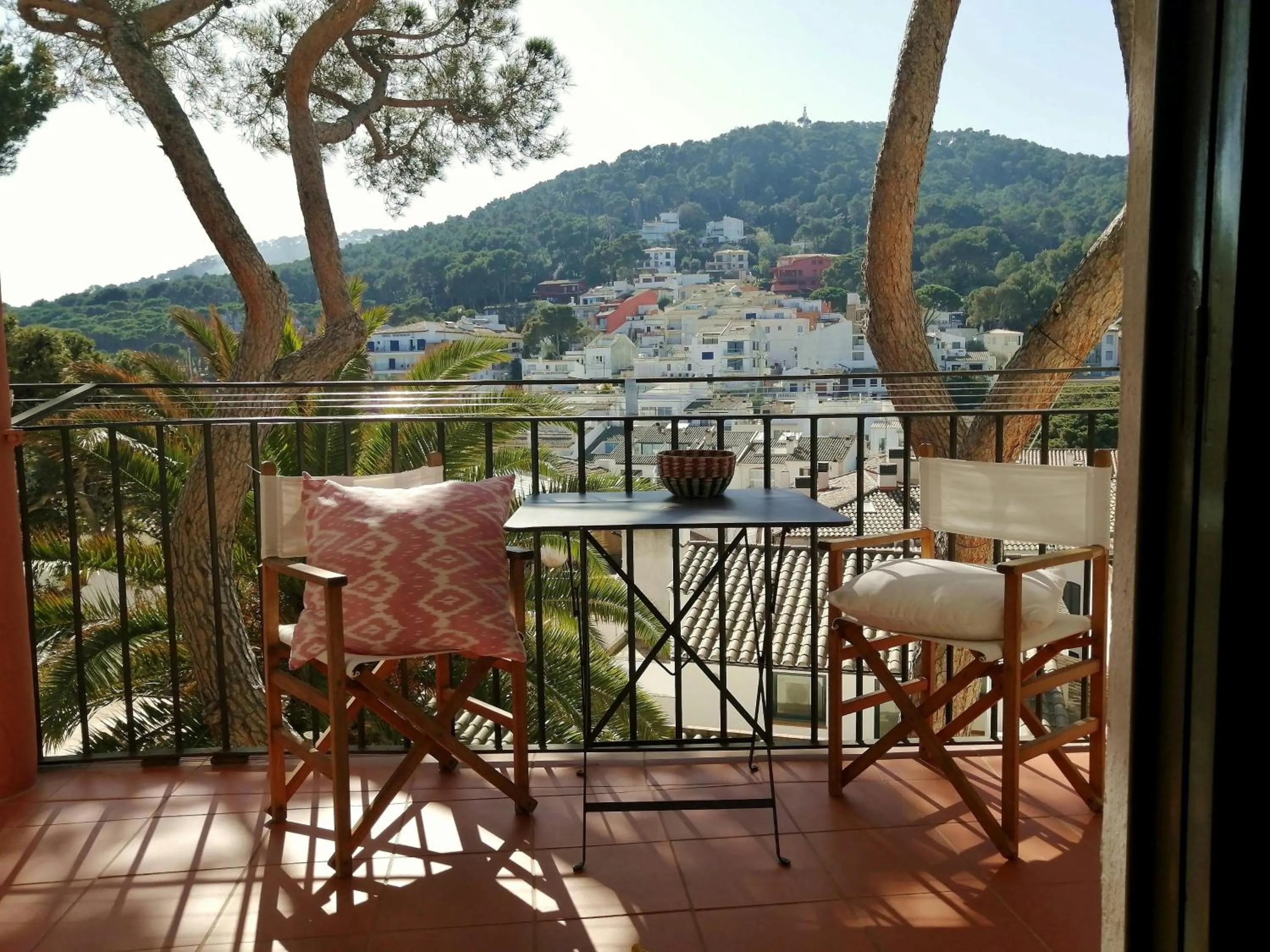 Sea view in ApartmentsTamariu4 Unbeatable views 50m to beach