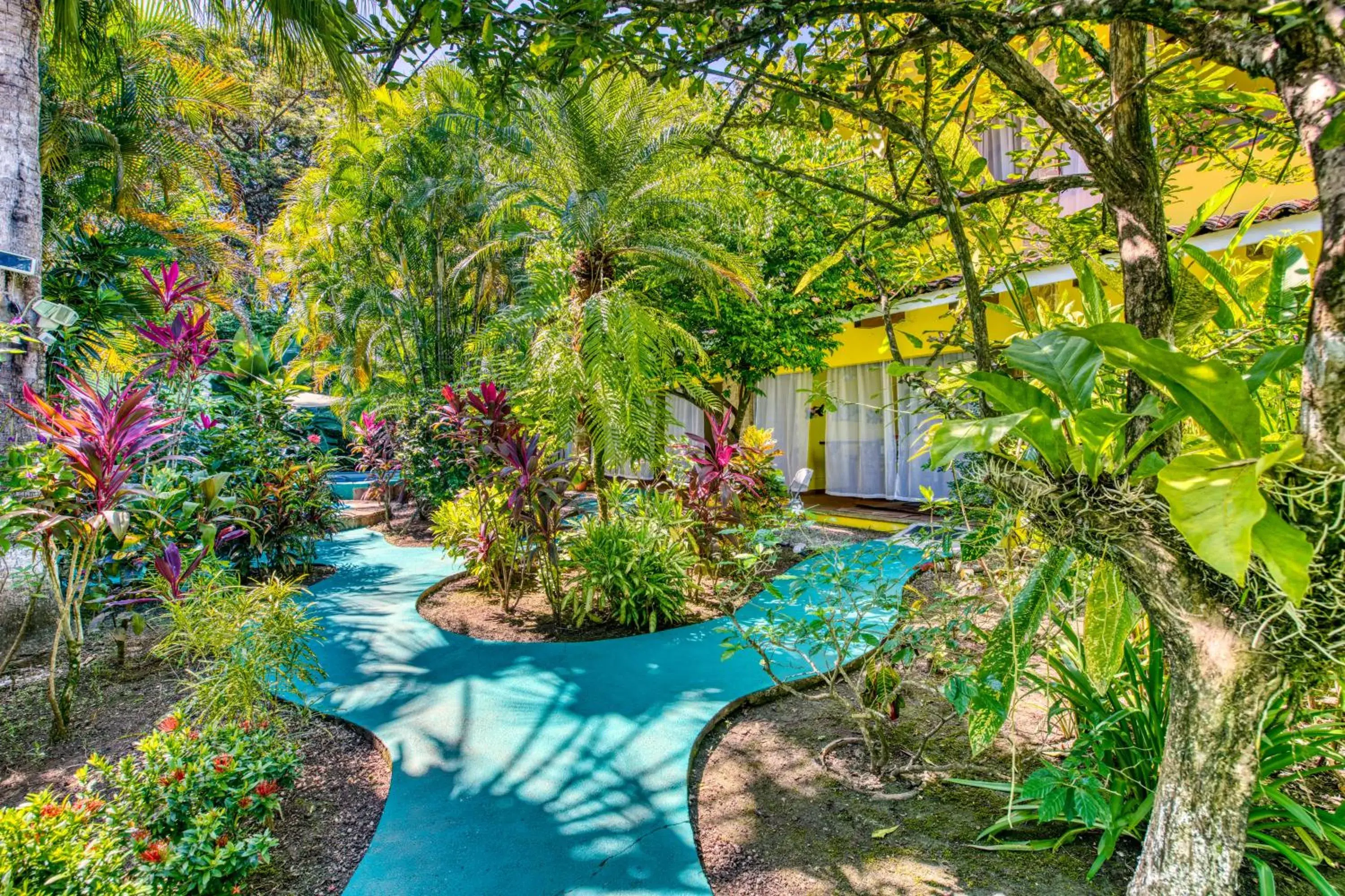 Three-Bedroom Villa in Villas Verdes Three-Bedroom Villa in Villas Verdes