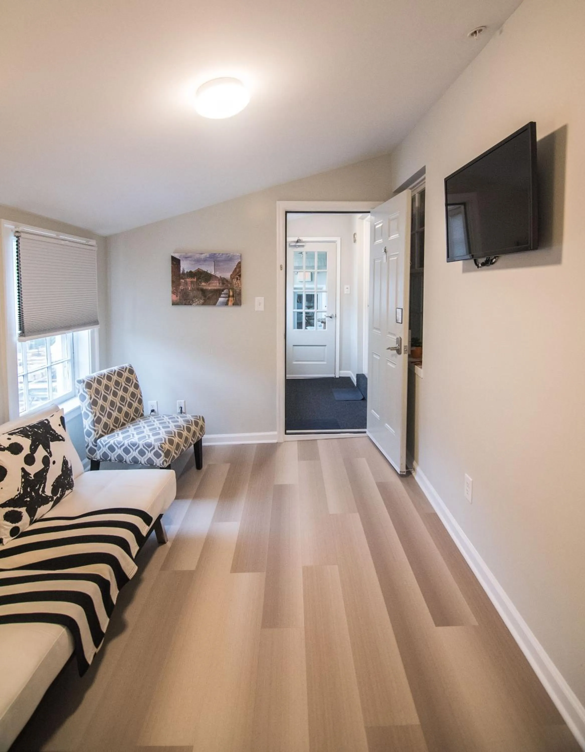 Bed in The Georgetown House Inn