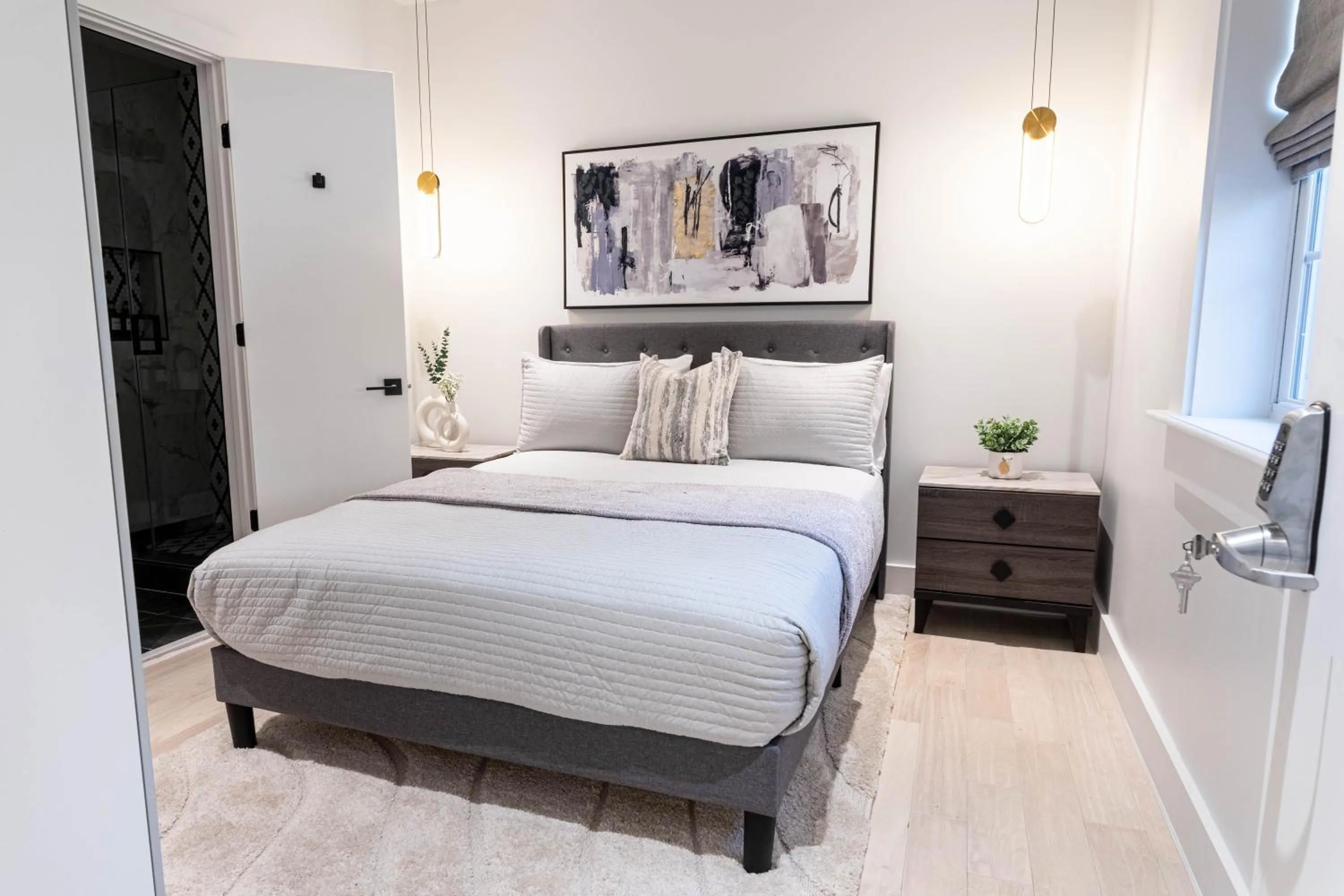 Bed in The Georgetown House Inn