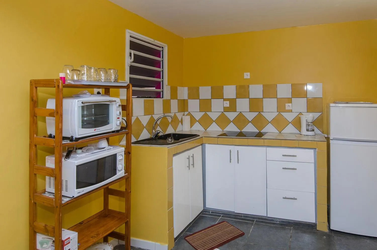 Kitchen or kitchenette in Domaine De Titine