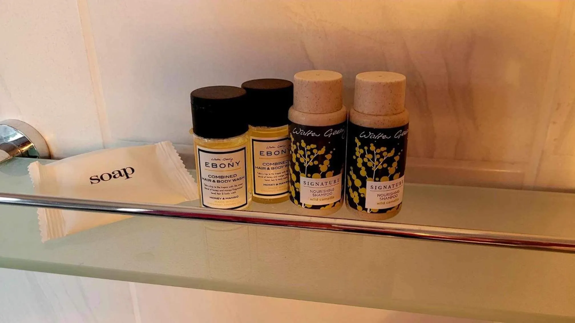 Toilet in Church Farm Guest House