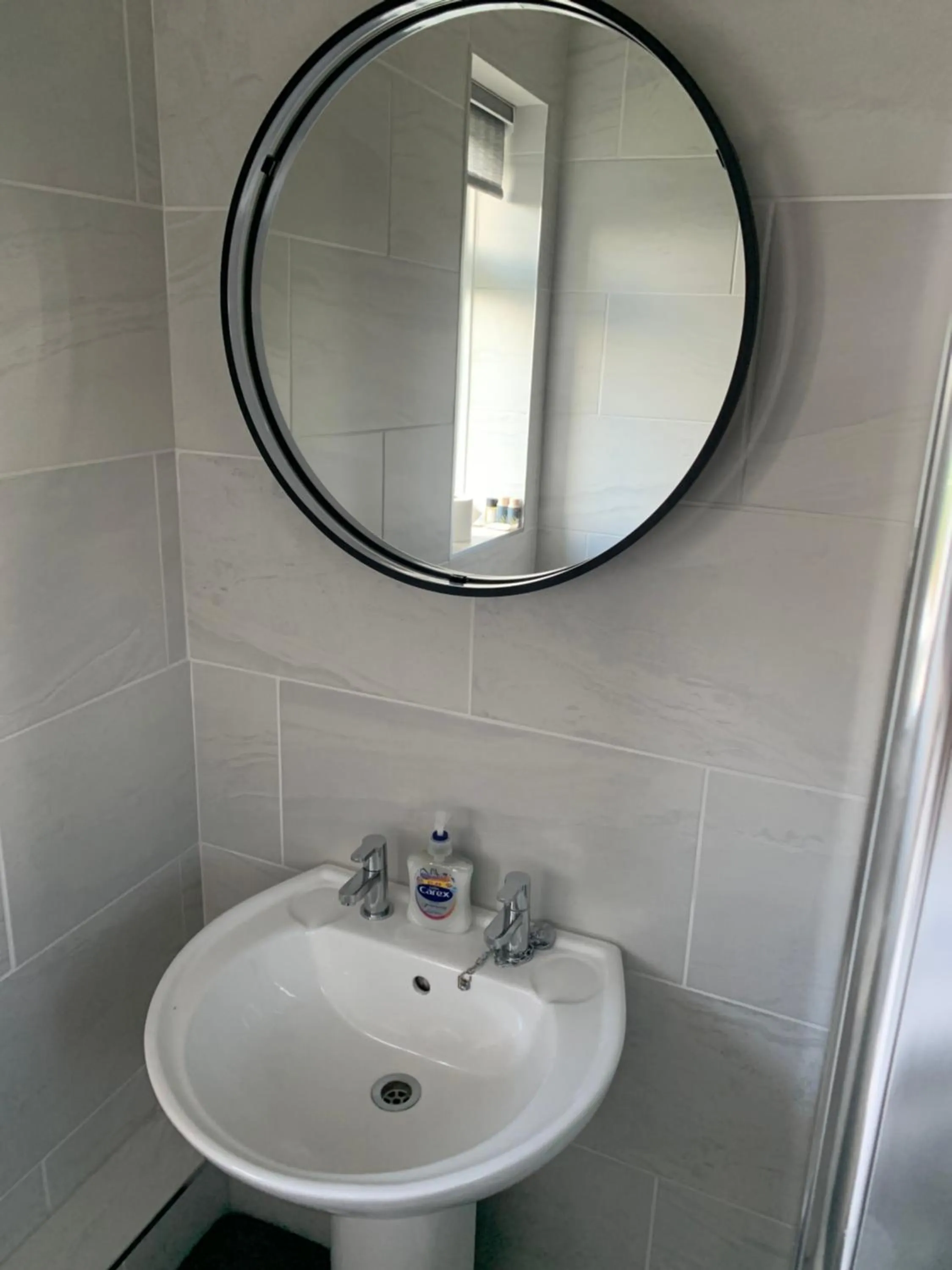 Bathroom in Church Farm Guest House