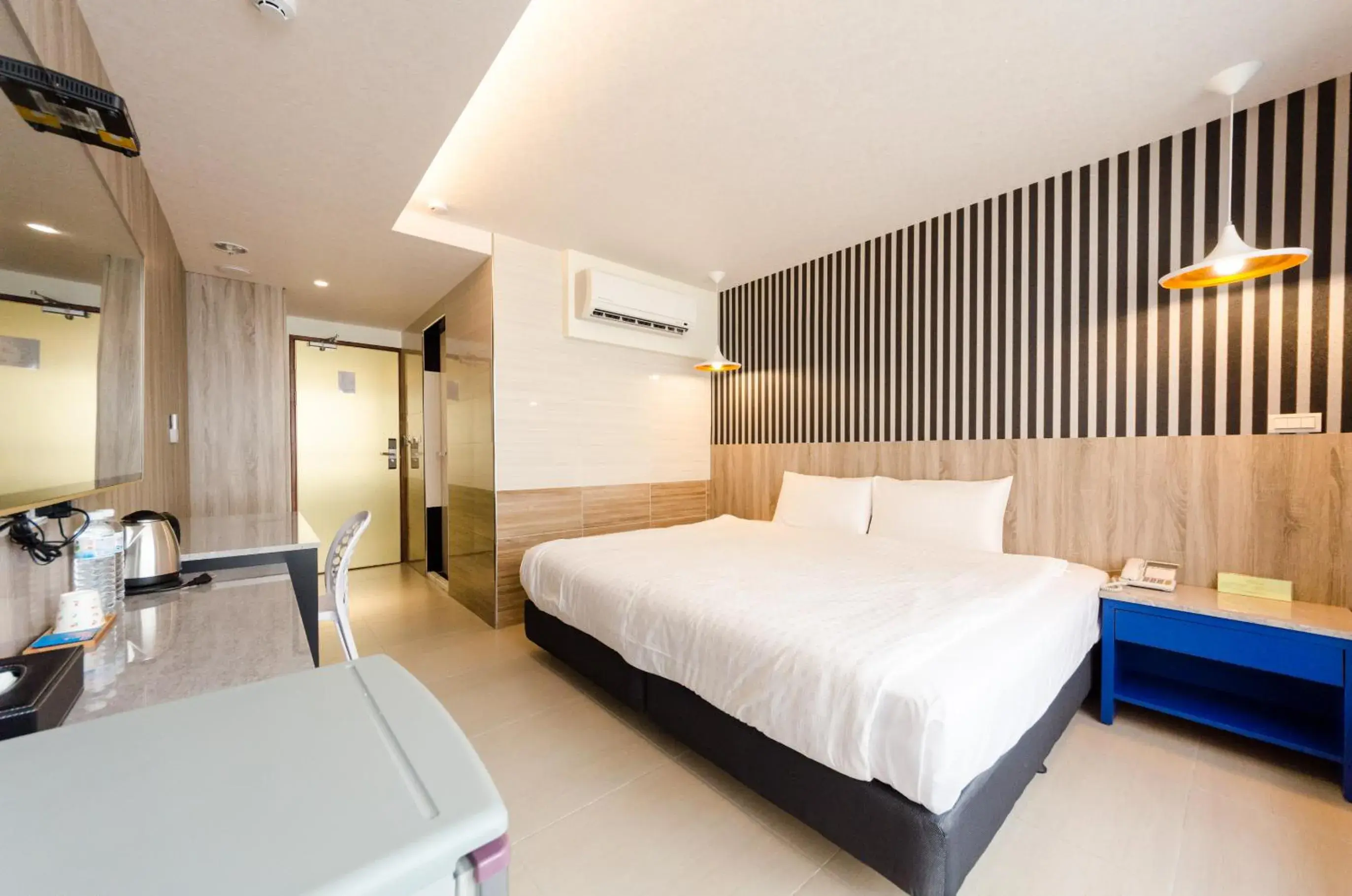 Standard Double Room in P&E Hotel Standard Double Room in P&E Hotel