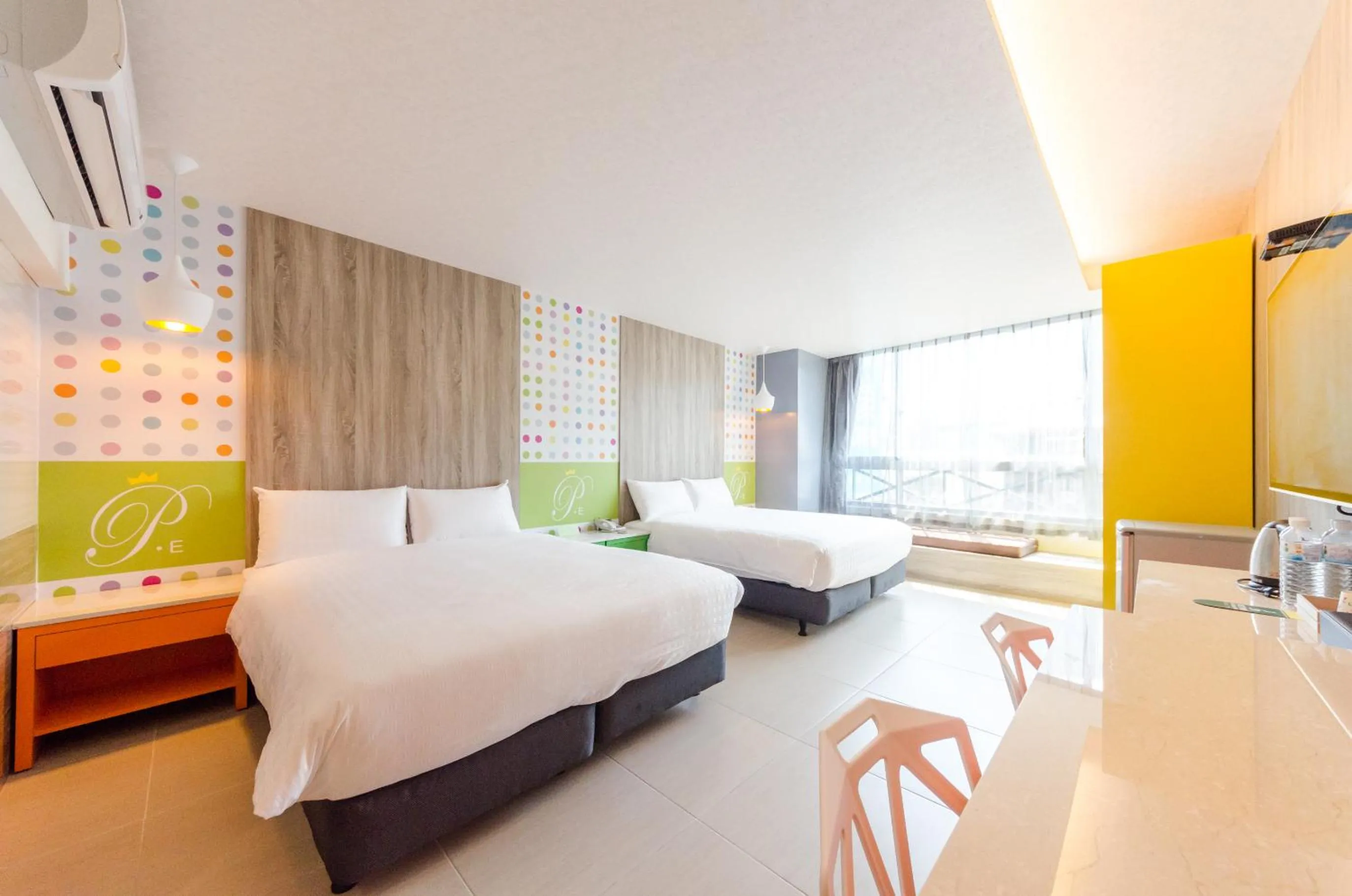 bunk bed, Bed in P&E Hotel