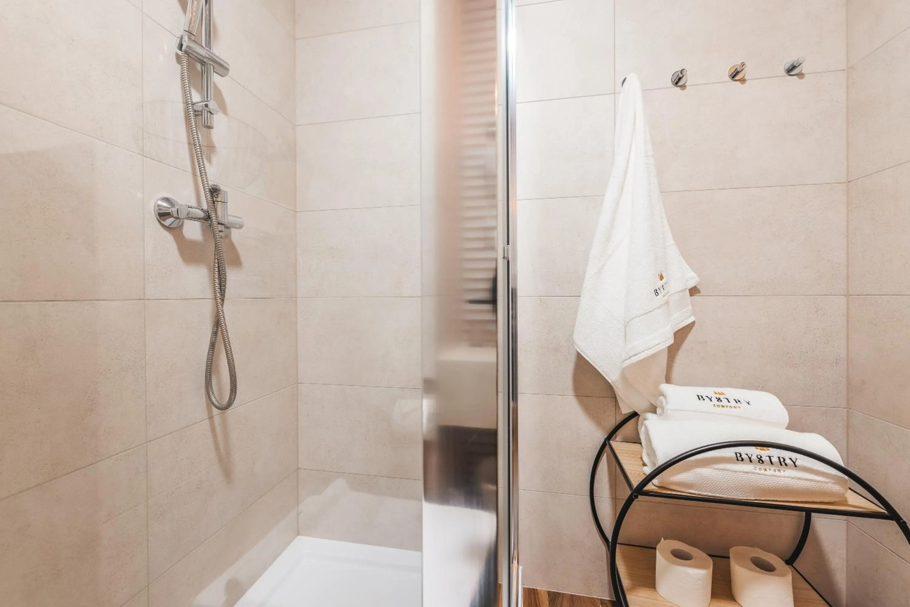 Shower in Bystry Comfort