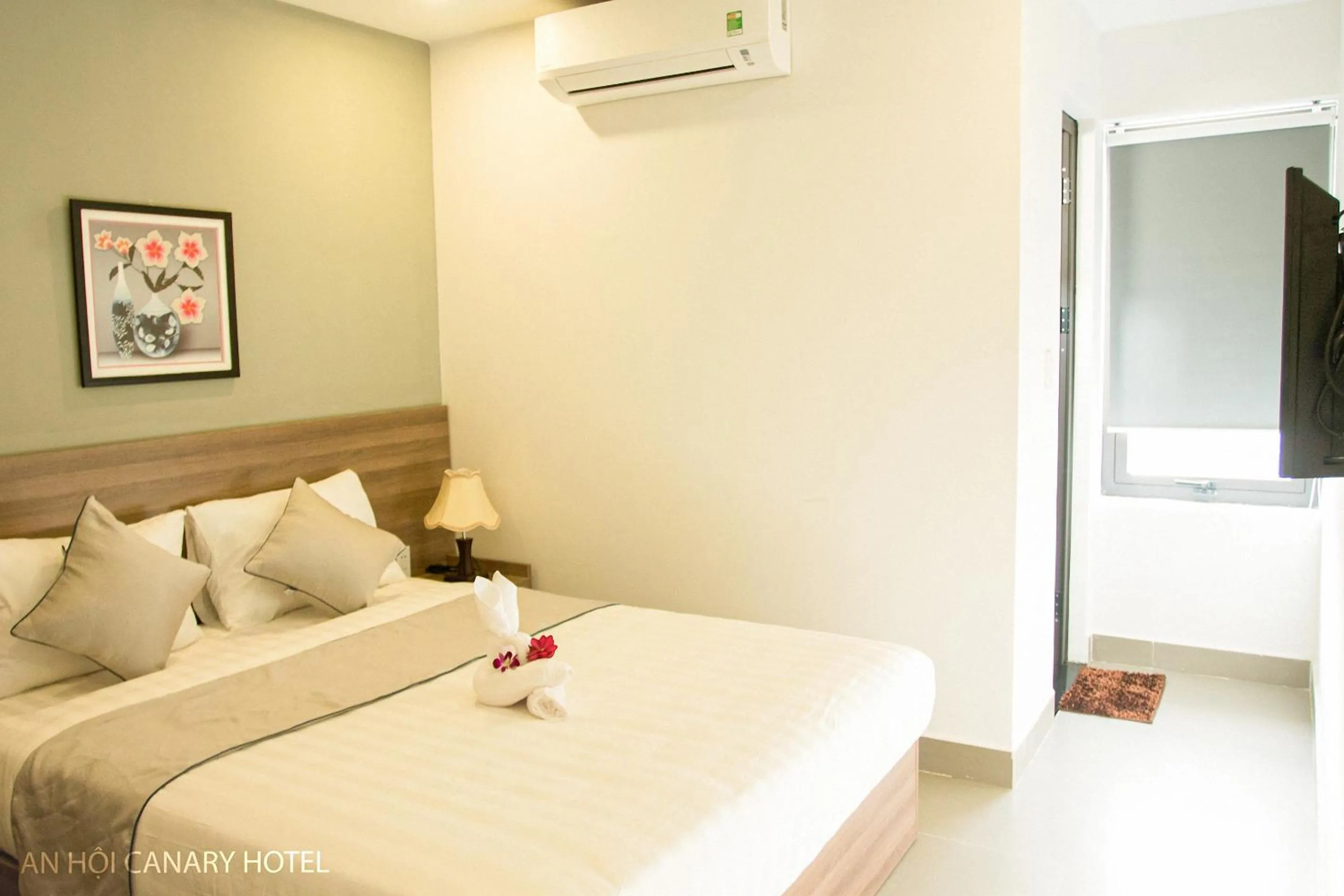 Bed in An Hoi Canary Hotel