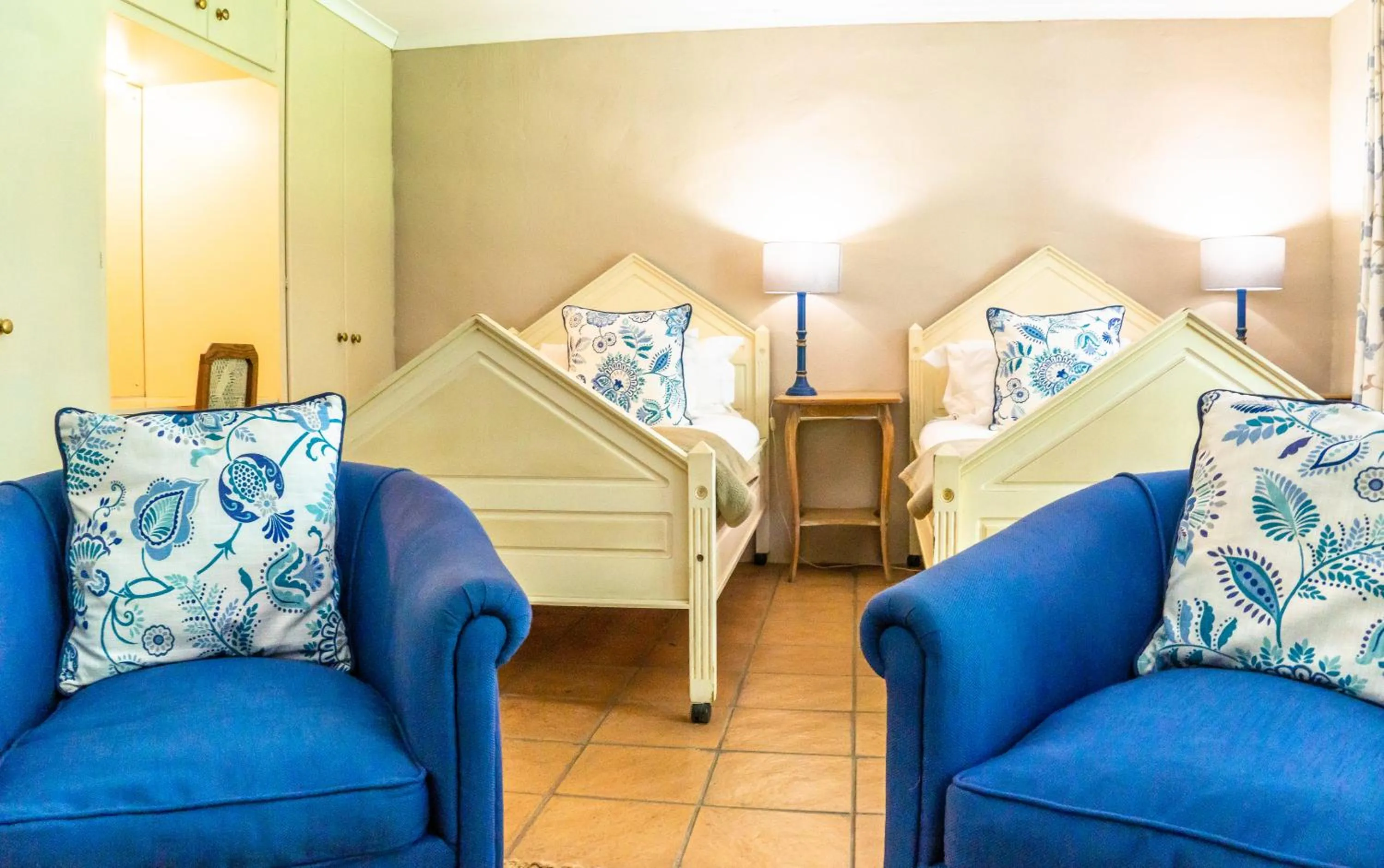 Seating area in Halliwell Country Inn